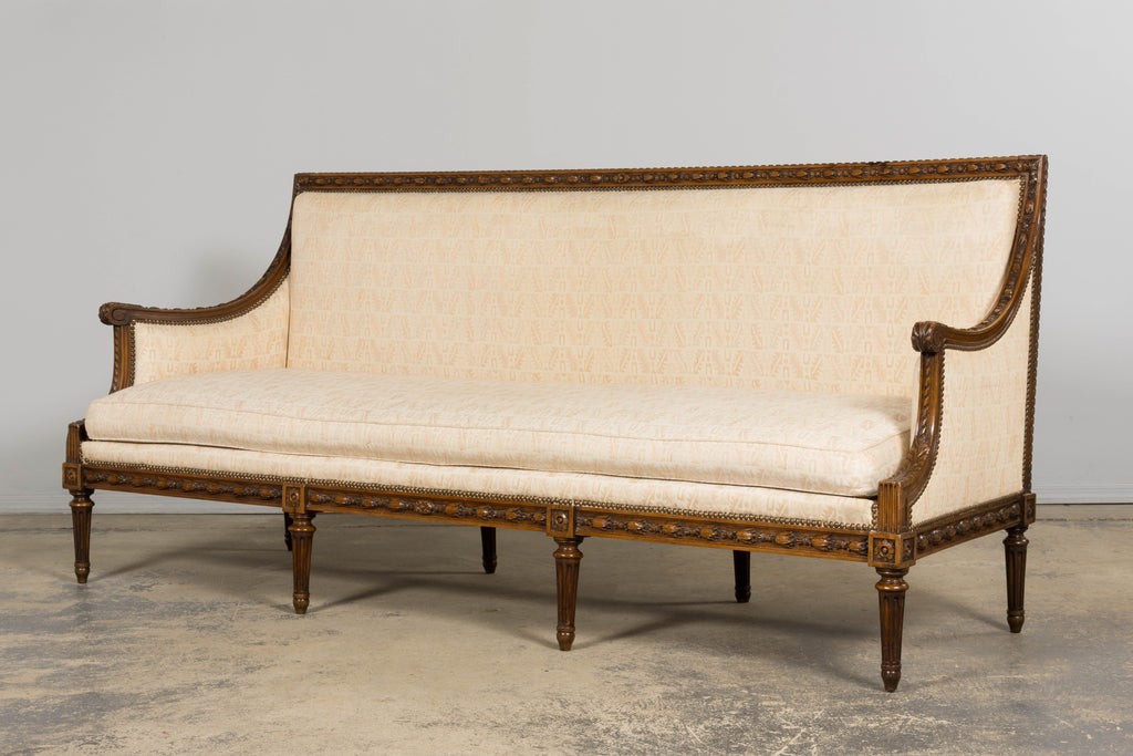 Late 19th Century French Louis XVI Style Oak Canapé in Cream Jacquard