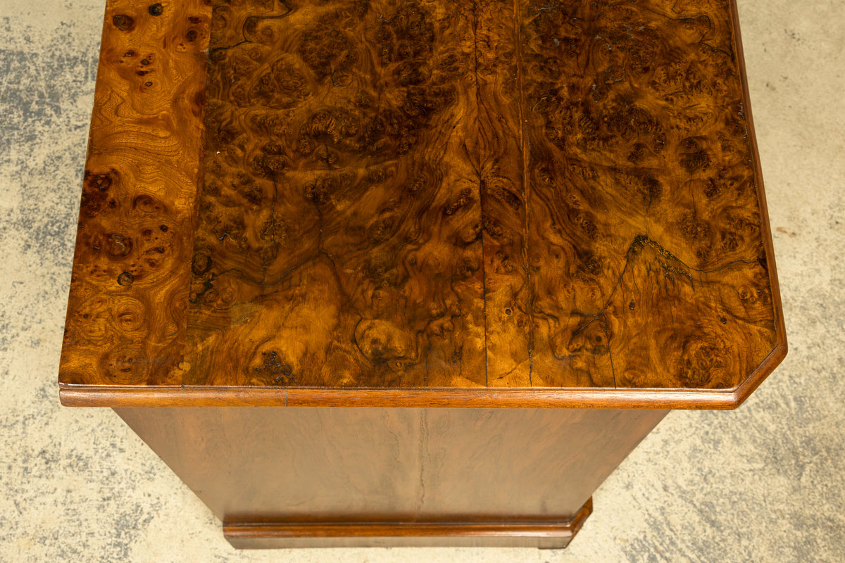 Mid-19th Century French Louis Philippe Walnut Burl Commode