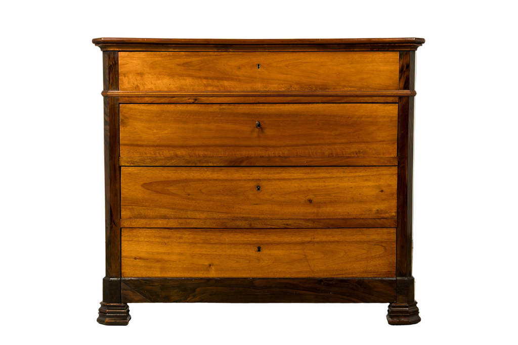 Mid-19th Century French Louis Philippe Walnut Chest of Drawers