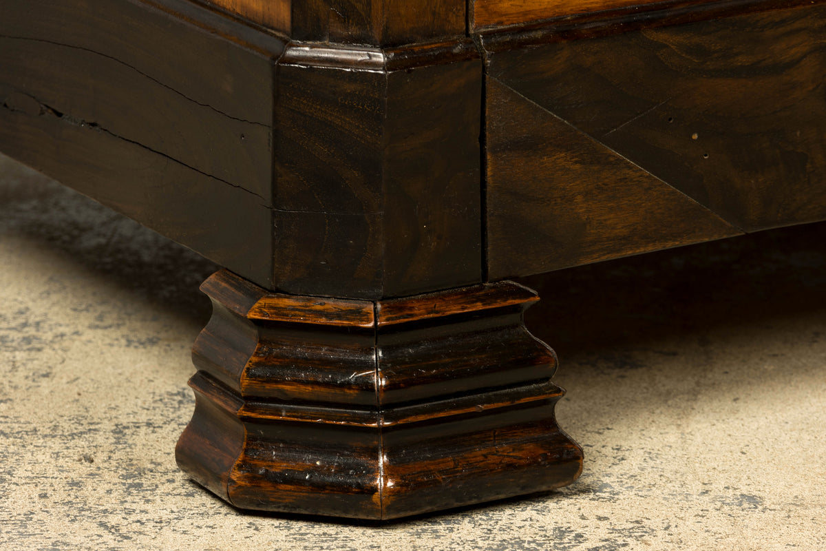 Mid-19th Century French Louis Philippe Walnut Chest of Drawers