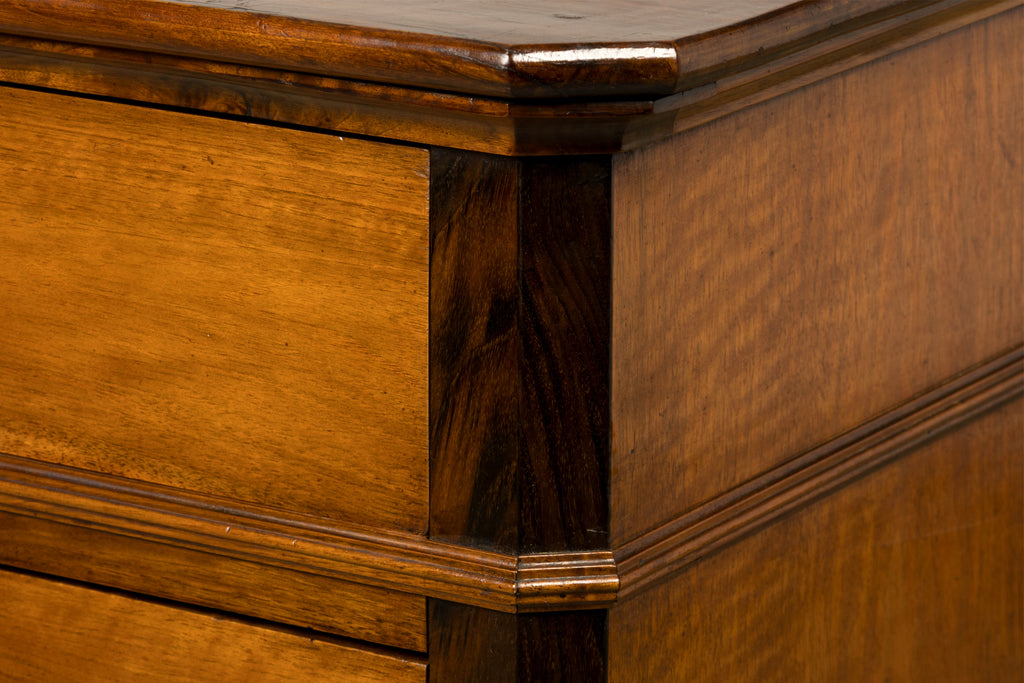 Mid-19th Century French Louis Philippe Walnut Chest of Drawers