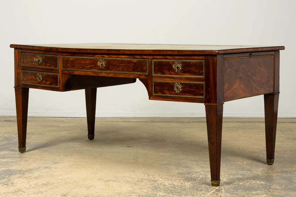 Mid-19th Century French Neoclassical Mahogany Bureau Plat Desk With Chartreuse Leather