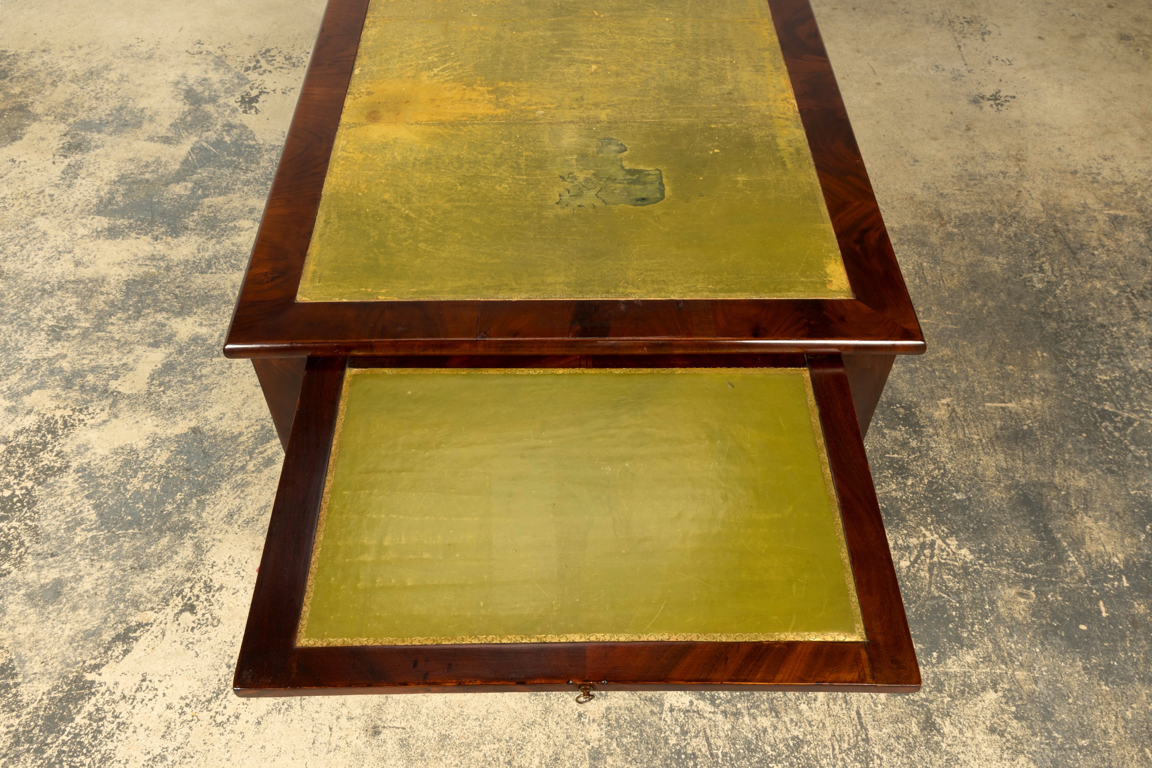Mid-19th Century French Neoclassical Mahogany Bureau Plat Desk With Chartreuse Leather