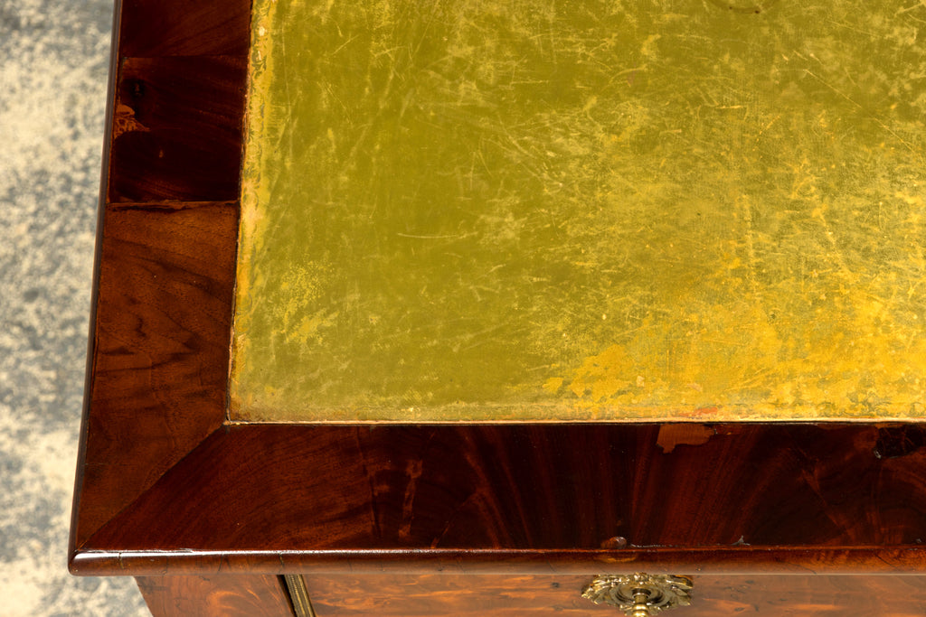 Mid-19th Century French Neoclassical Mahogany Bureau Plat Desk With Chartreuse Leather