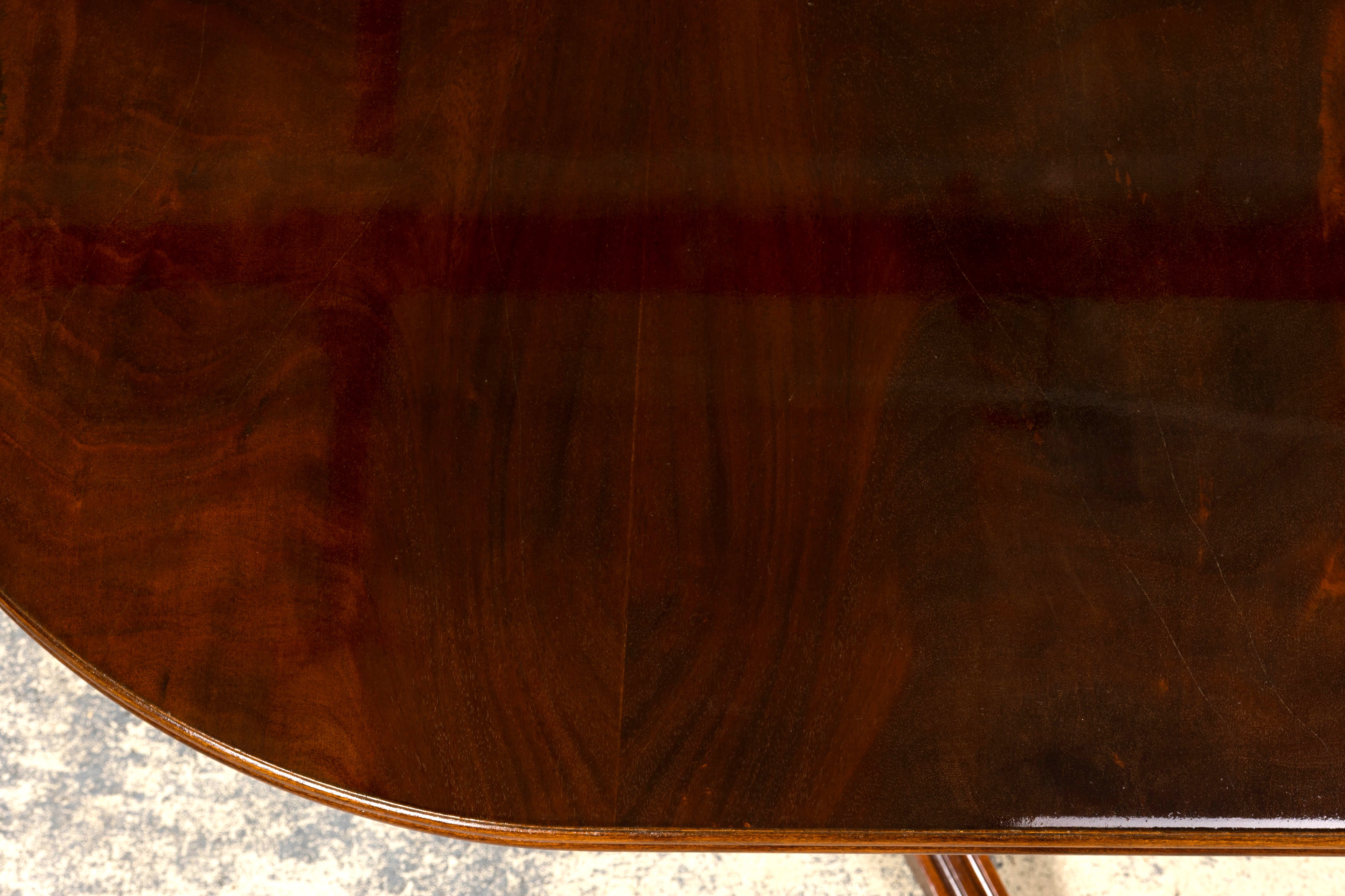 Mid-Century English Georgian Style Mahogany Double Pedestal Extendable Dining Table