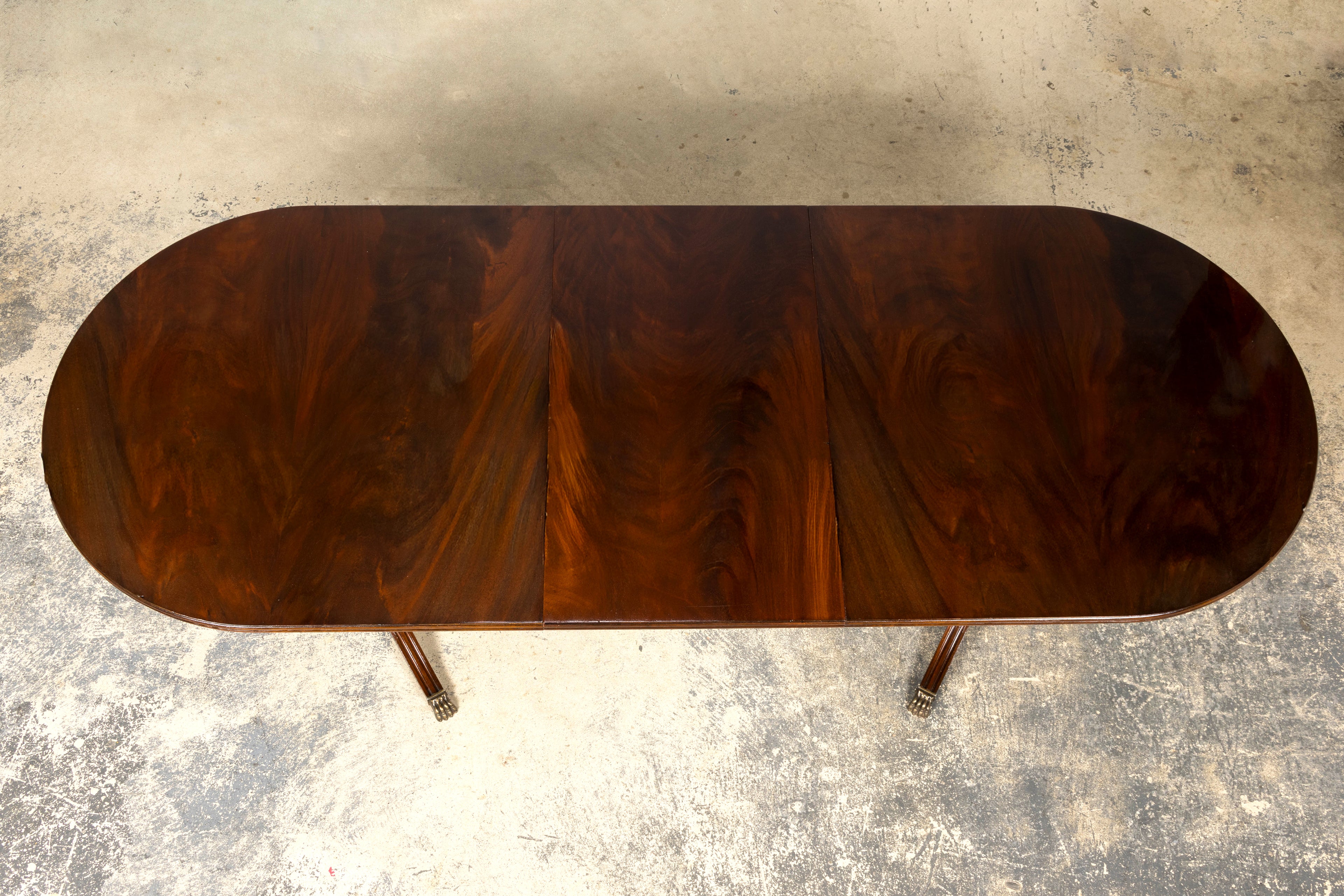 Mid-Century English Georgian Style Mahogany Double Pedestal Extendable Dining Table