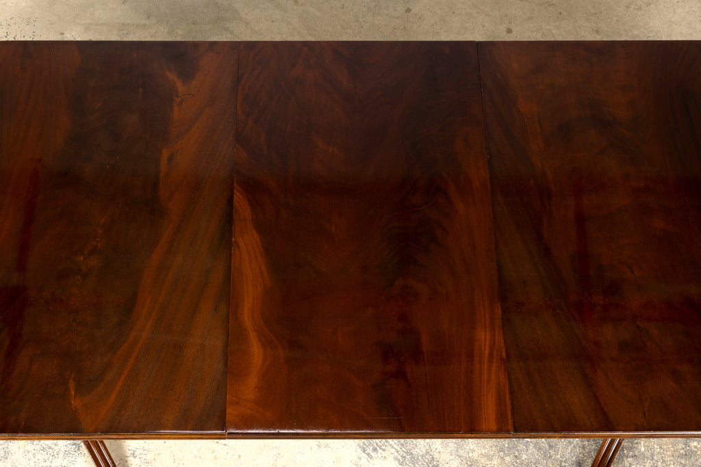 Mid-Century English Georgian Style Mahogany Double Pedestal Extendable Dining Table