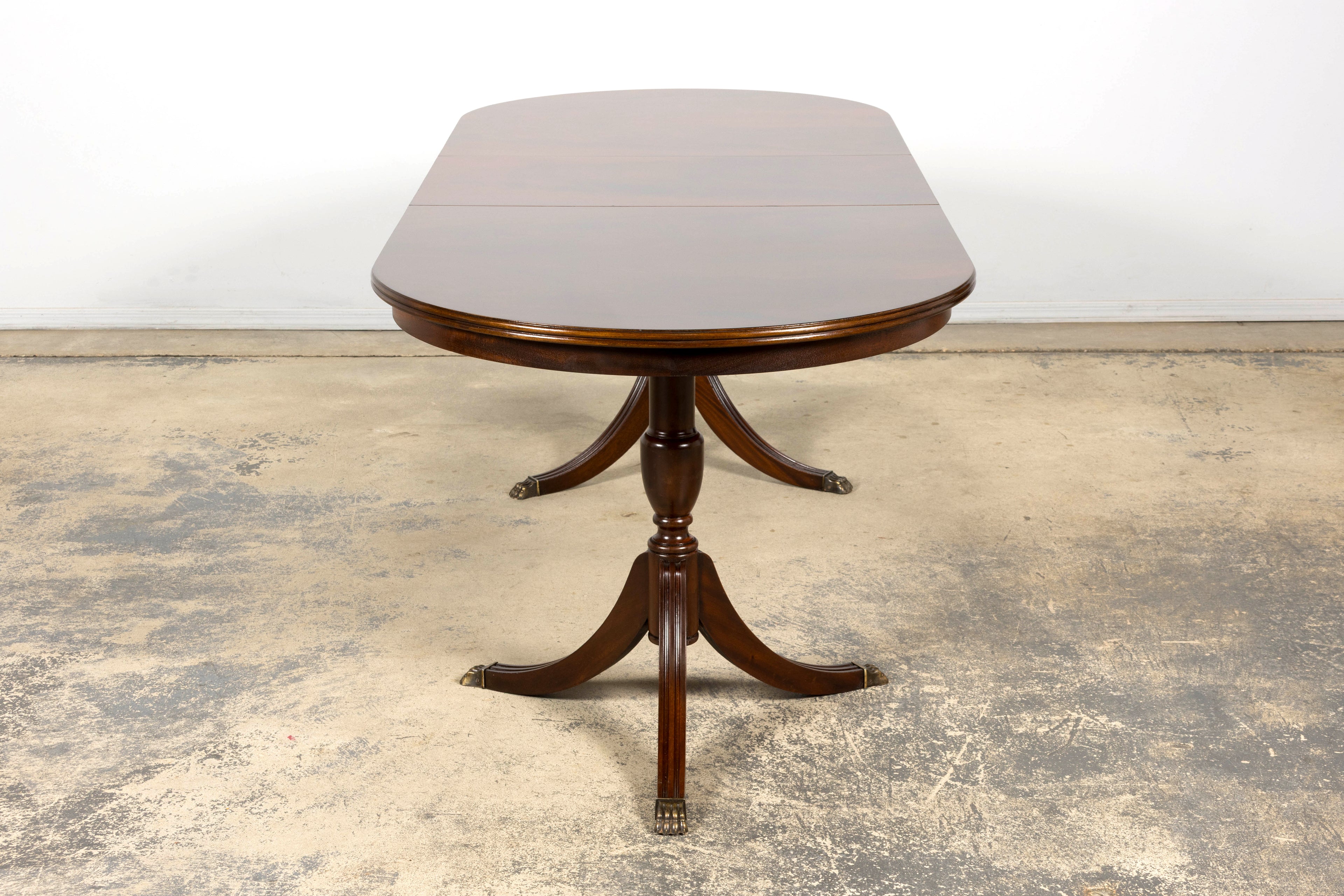 Mid-Century English Georgian Style Mahogany Double Pedestal Extendable Dining Table