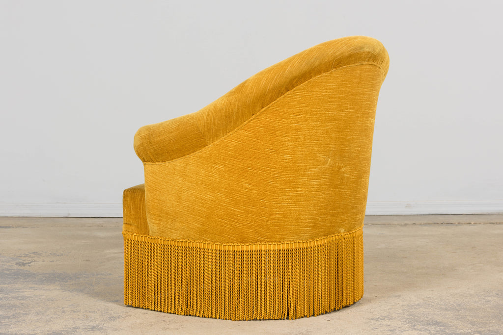 Napoleon III Style Velvet Crapaud Armchair, Provence, 1940