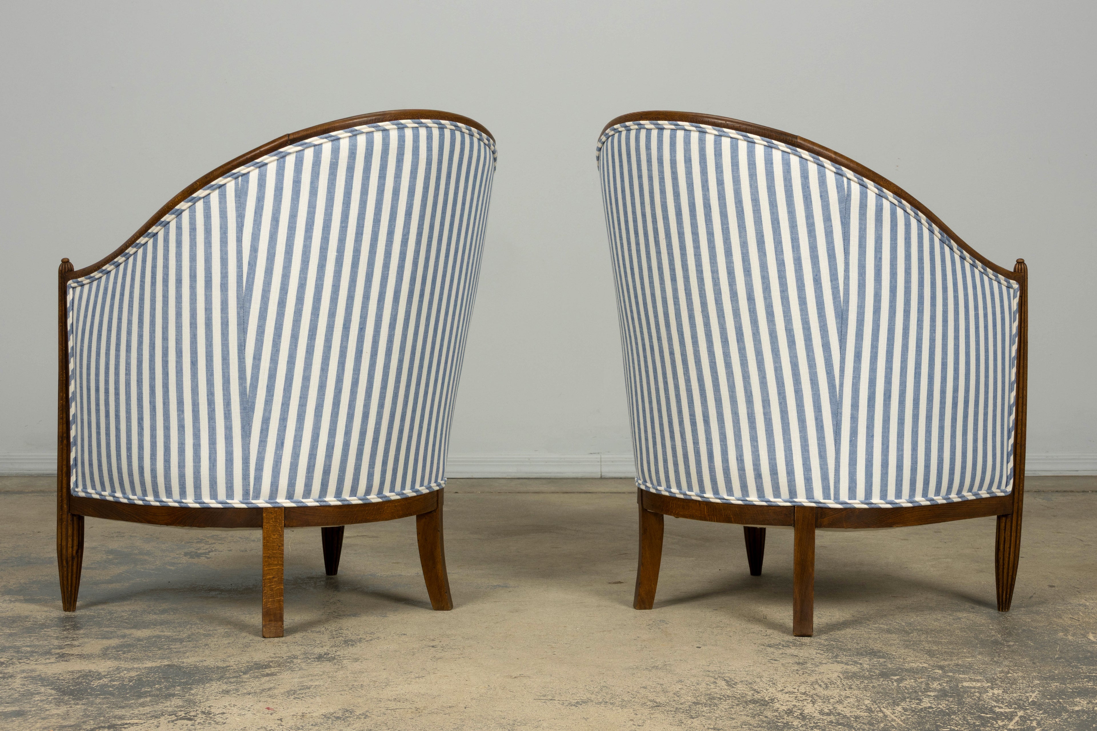 Pair of French Art Deco Maple Gondola Barrel Chairs, Provence, circa 1925