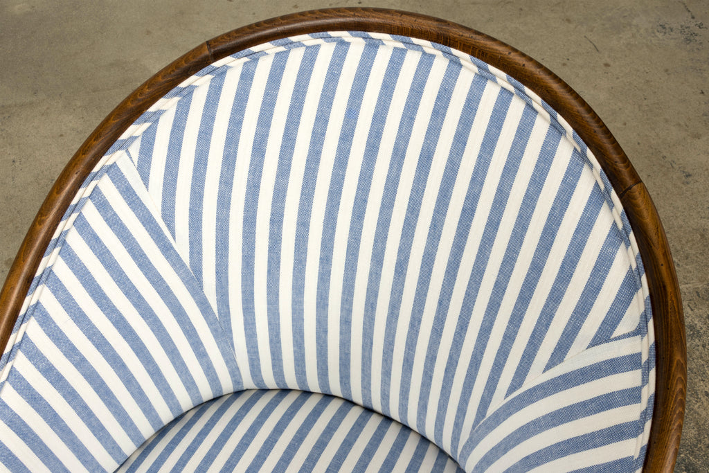 Pair of French Art Deco Maple Gondola Barrel Chairs, Provence, circa 1925