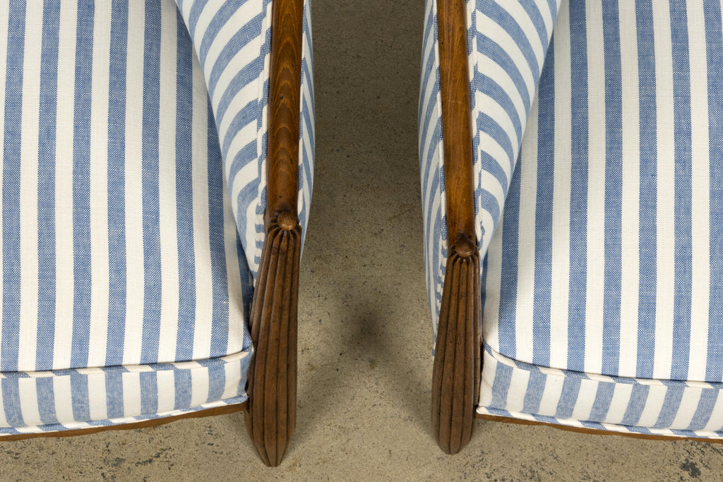 Pair of French Art Deco Maple Gondola Barrel Chairs, Provence, circa 1925
