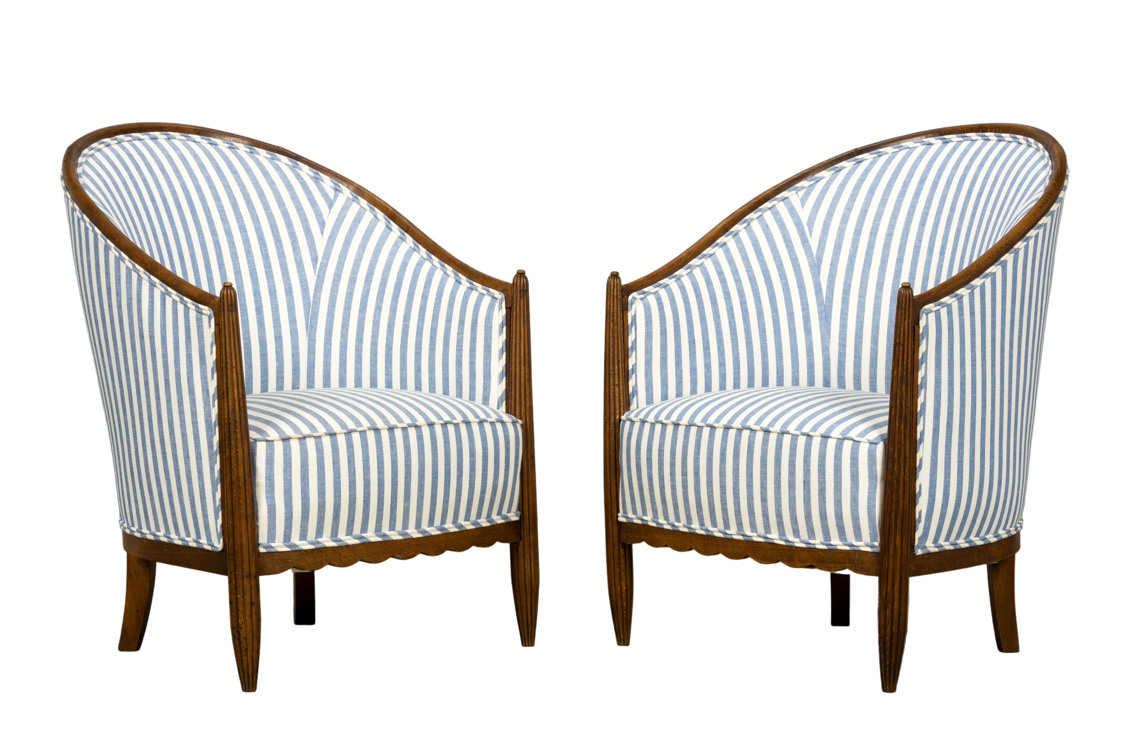 Pair of French Art Deco Maple Gondola Barrel Chairs, Provence, circa 1925