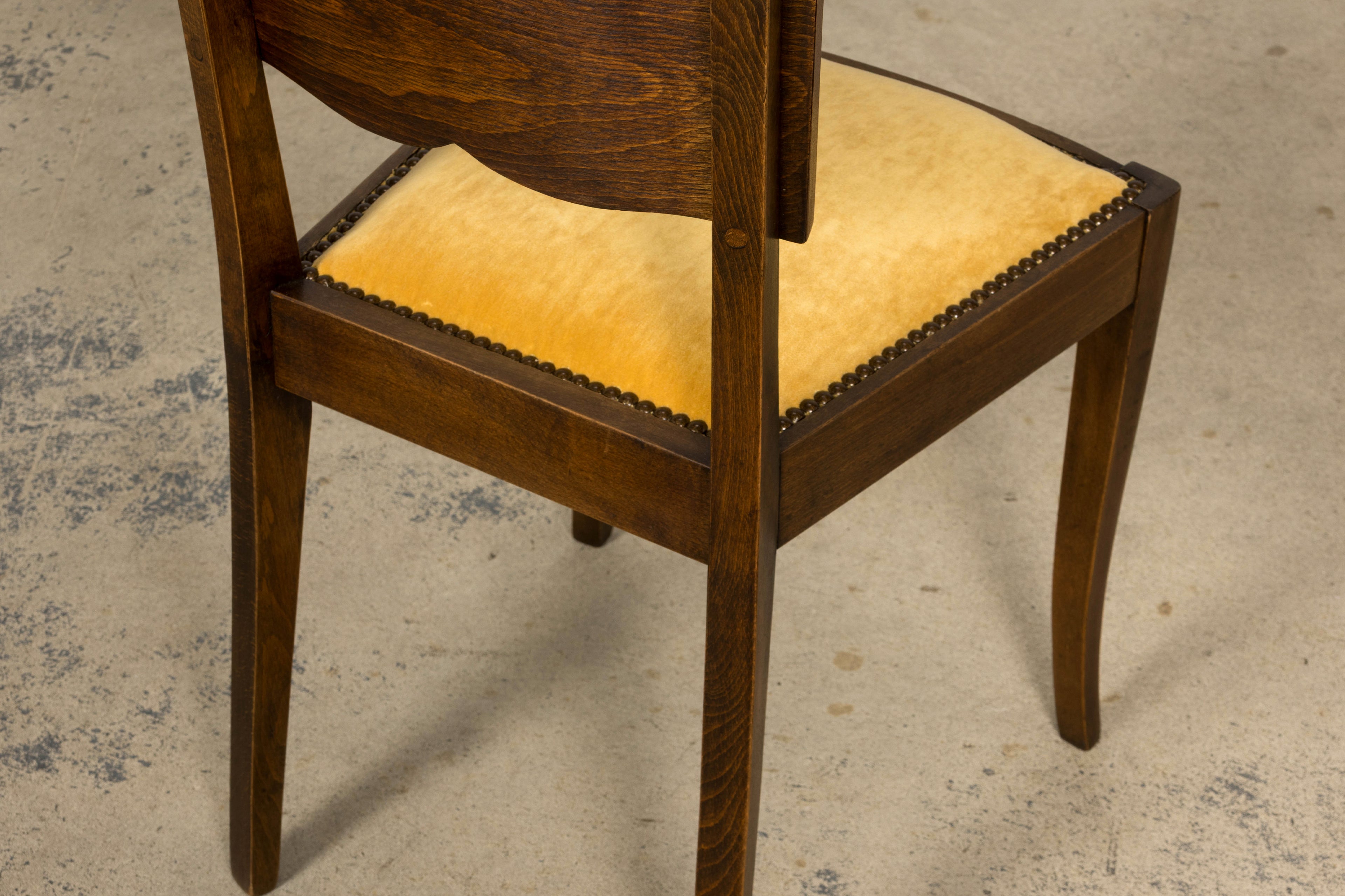 Pair of 1930s French Art Deco Mustache-Back Oak and Walnut Side Accent Chairs
