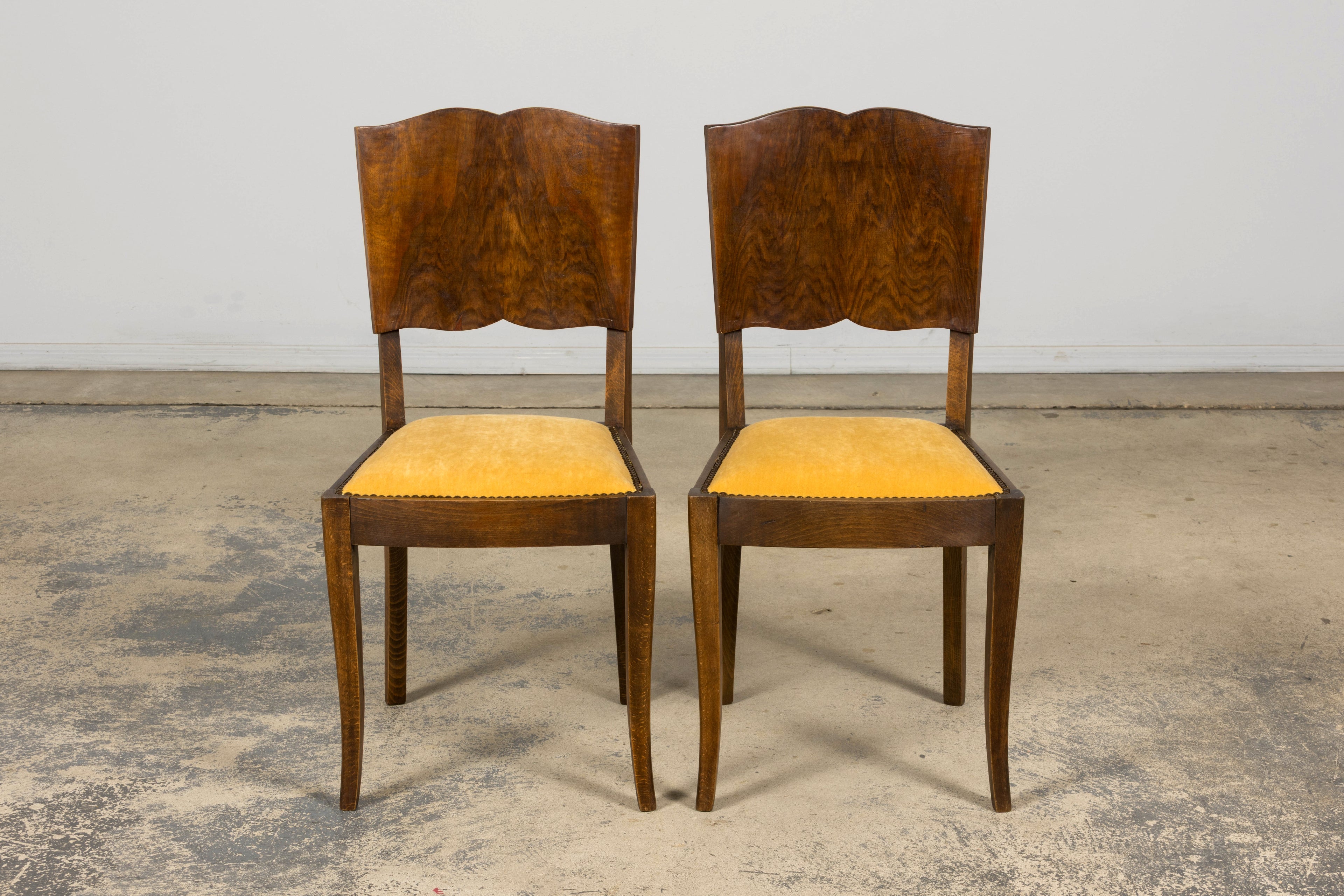 Pair of 1930s French Art Deco Mustache-Back Oak and Walnut Side Accent Chairs