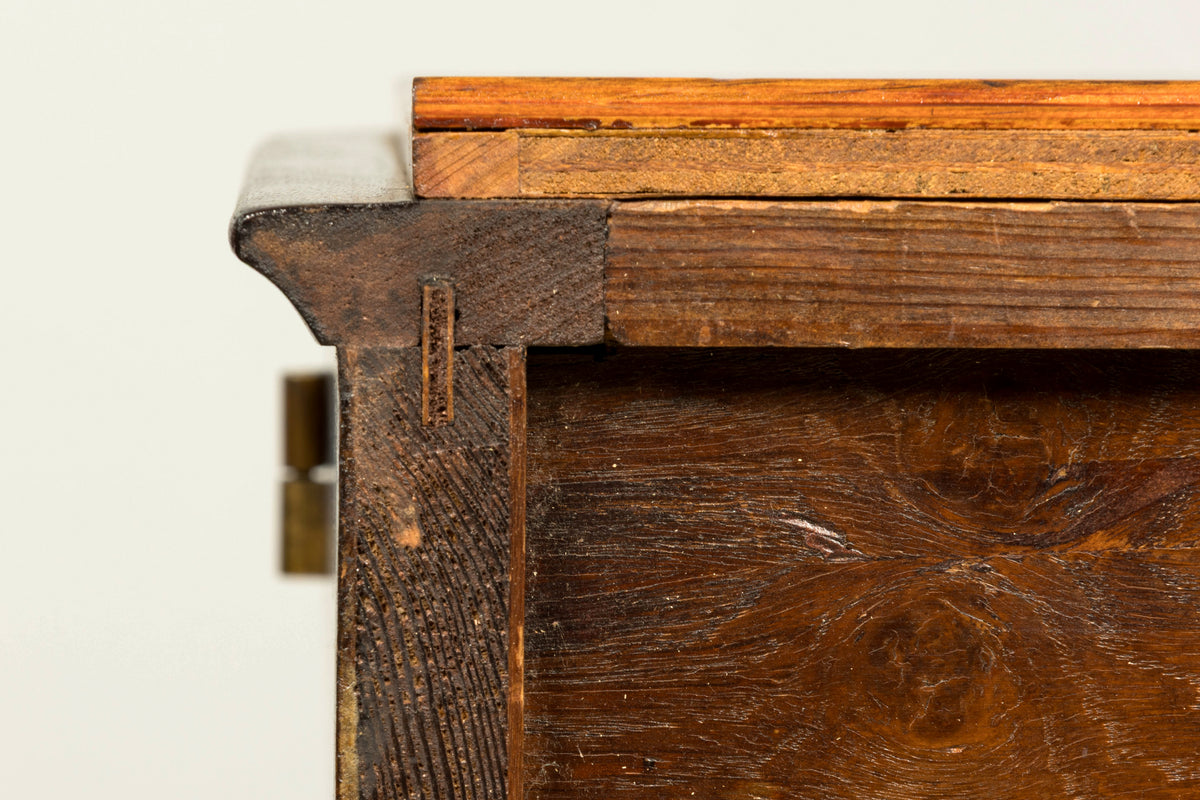Pair of French Art Deco Mahogany and Burl Wood Nightstands, 1930s