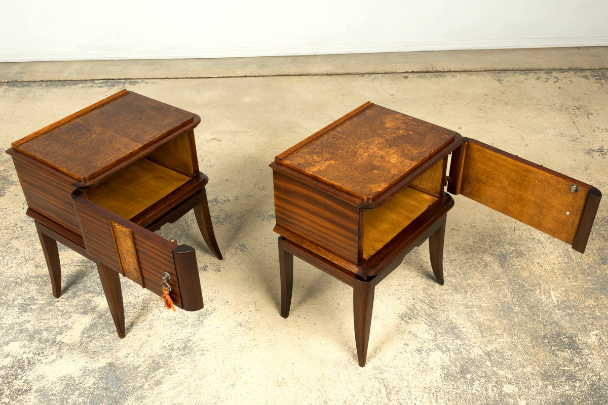 Pair of French Art Deco Mahogany and Burl Wood Nightstands, 1930s