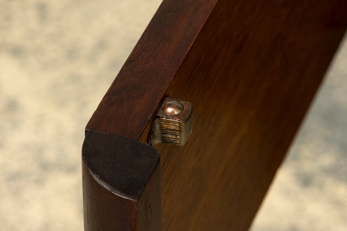Pair of French Art Deco Mahogany and Burl Wood Nightstands, 1930s