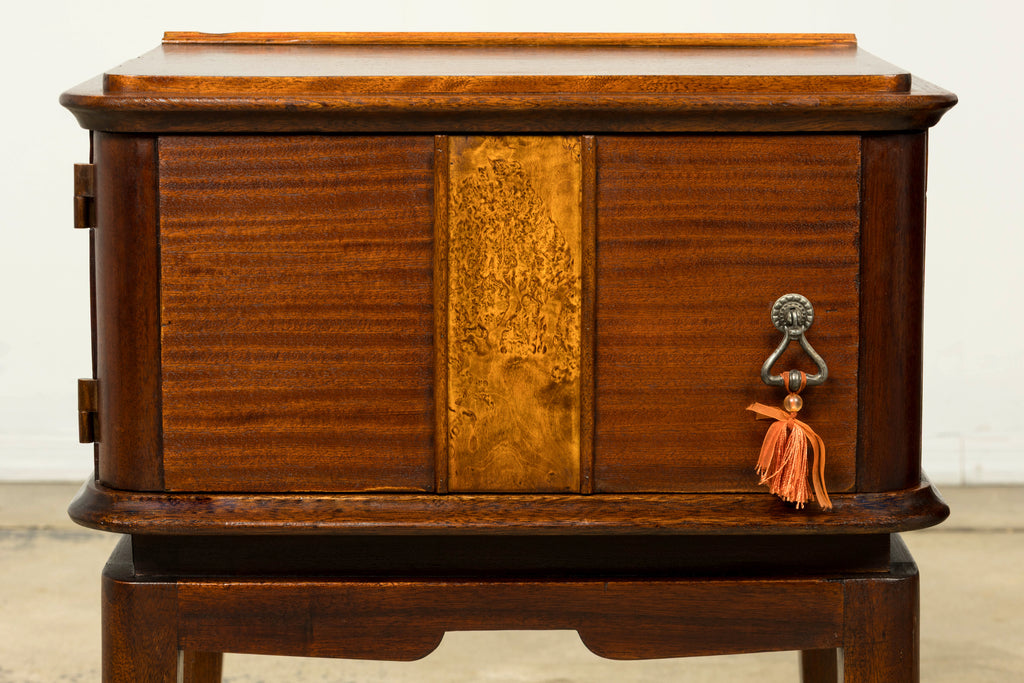 Pair of French Art Deco Mahogany and Burl Wood Nightstands, 1930s