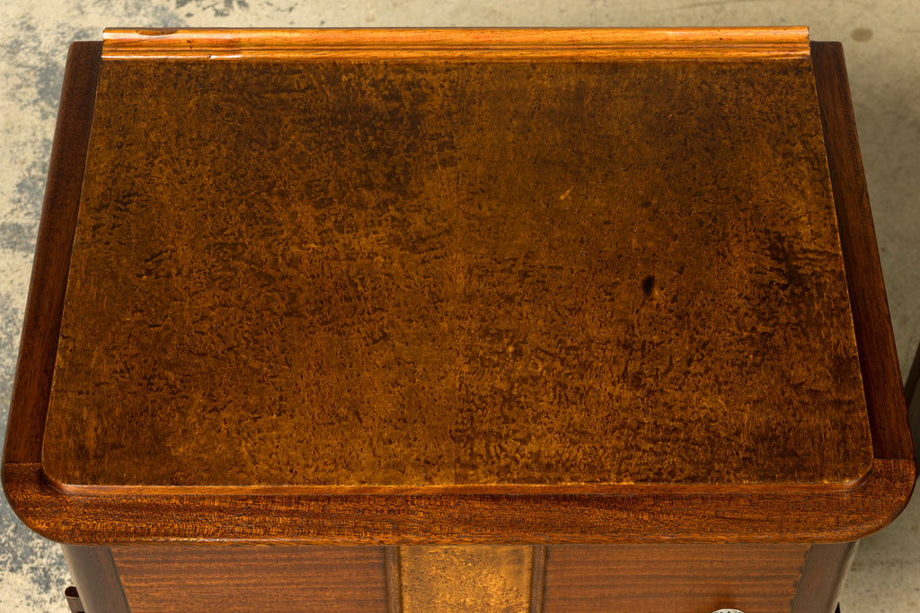 Pair of French Art Deco Mahogany and Burl Wood Nightstands, 1930s
