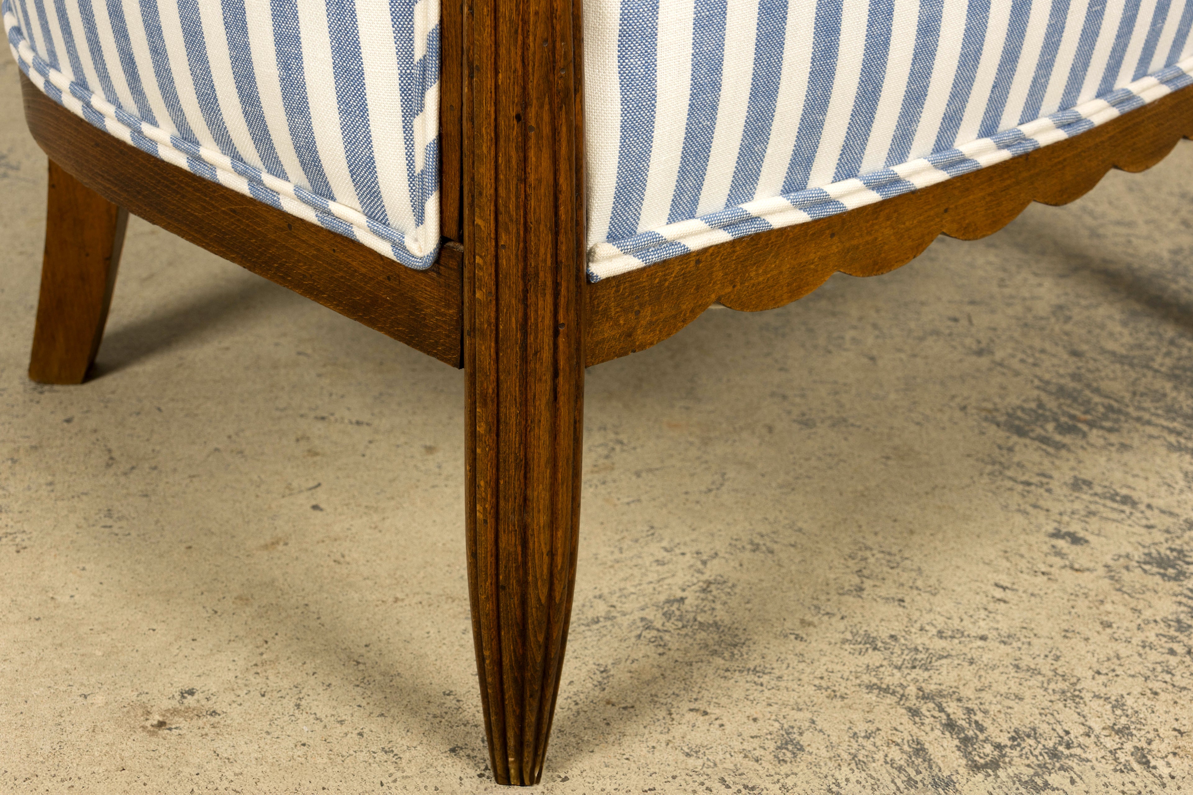 Pair of French Art Deco Maple Gondola Barrel Chairs, Provence, circa 1925