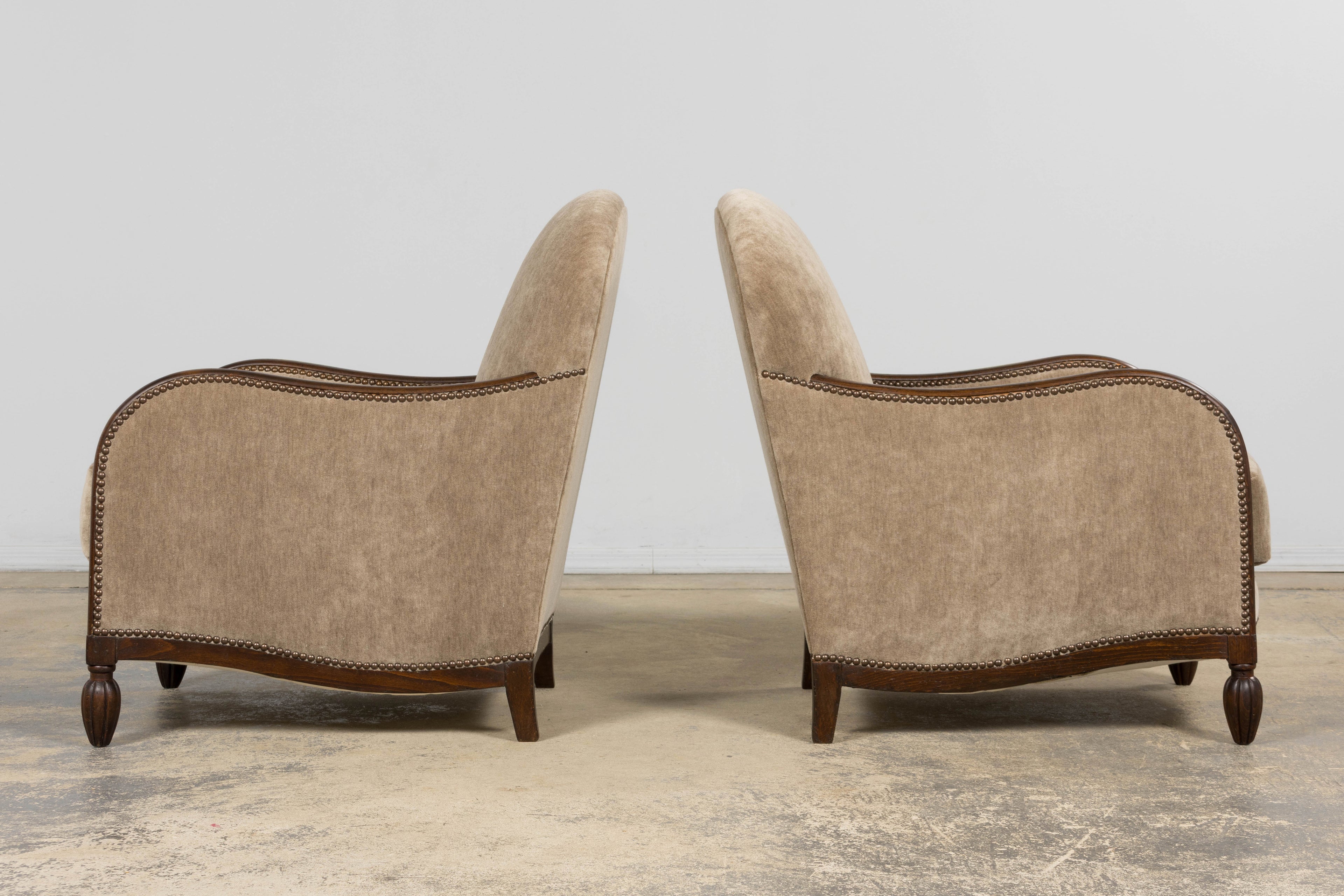 Pair of French Art Deco Mohair Club Chairs with Ottoman, Paris, 1930s