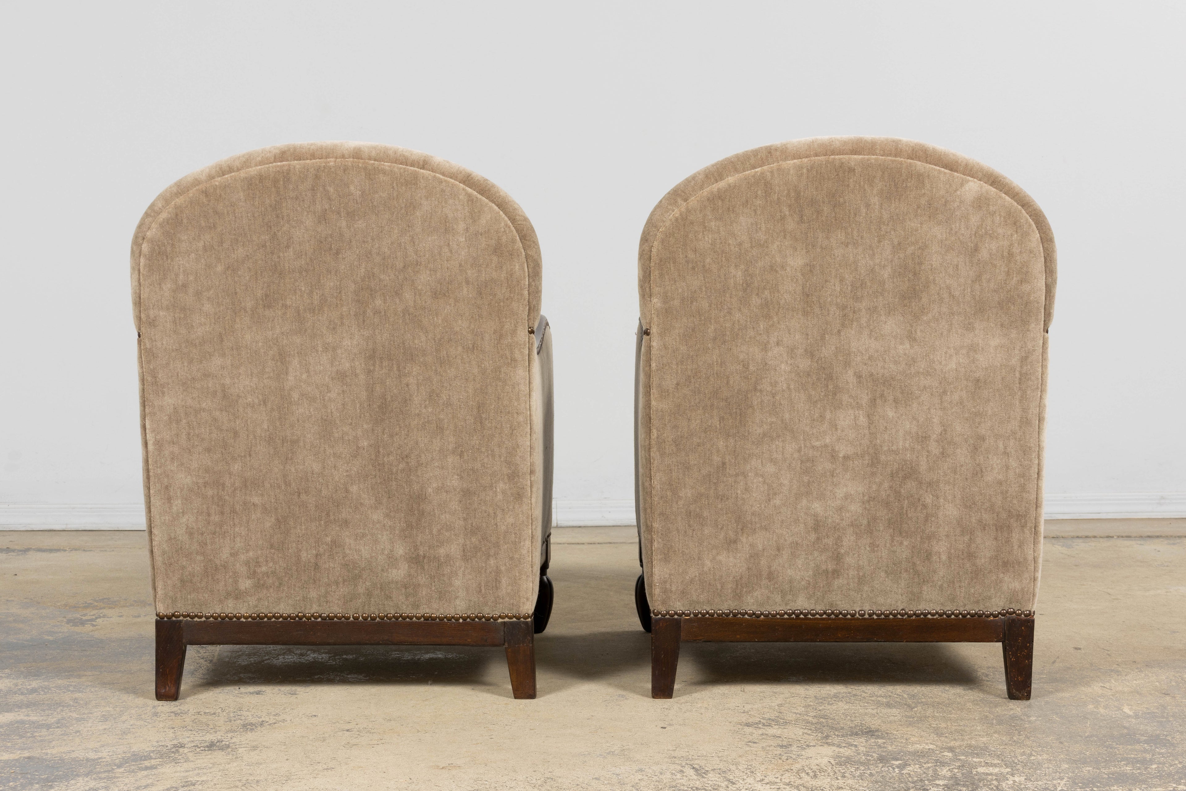 Pair of French Art Deco Mohair Club Chairs with Ottoman, Paris, 1930s