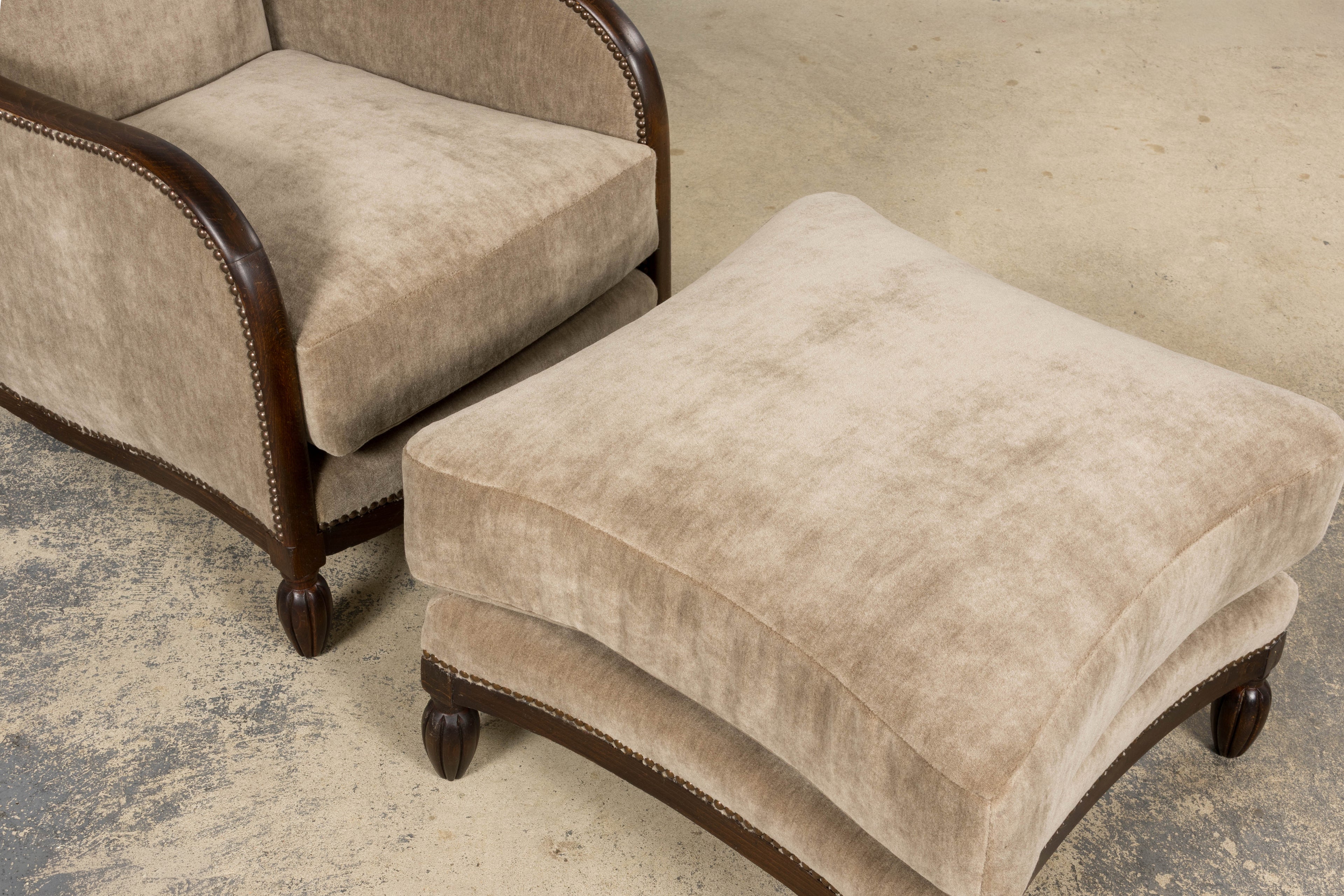 Pair of French Art Deco Mohair Club Chairs with Ottoman, Paris, 1930s