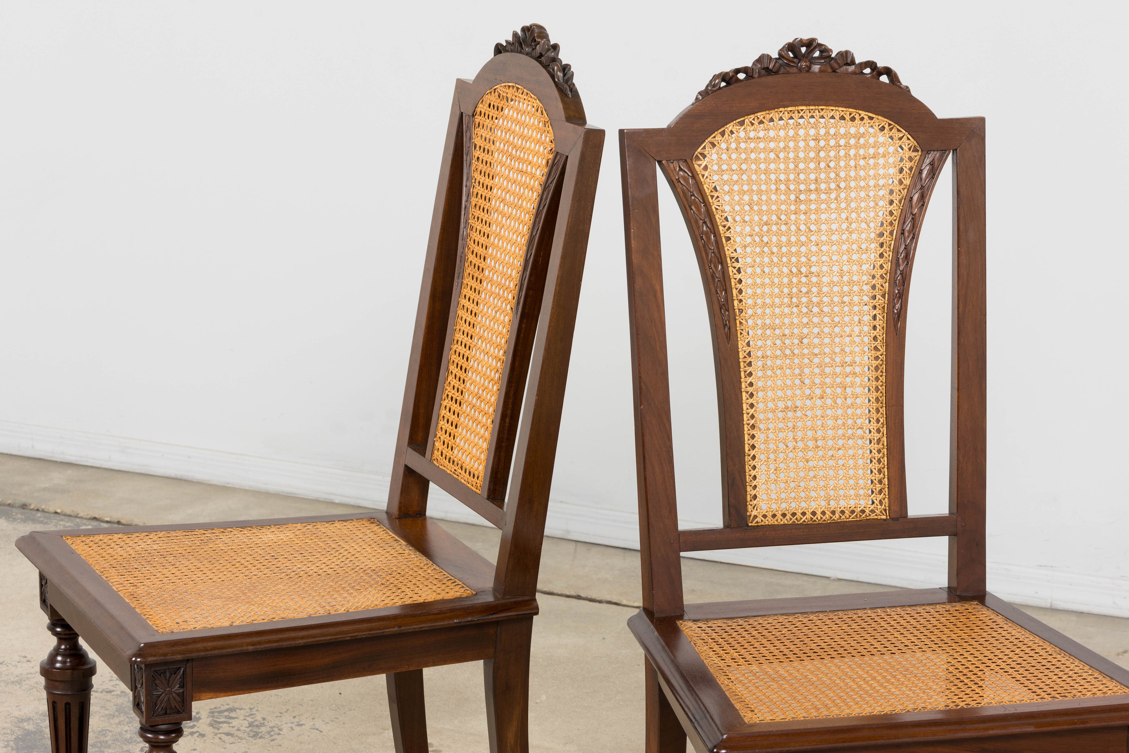 Set of Eight 19th Century French Napoléon III Mahogany Dining Chairs