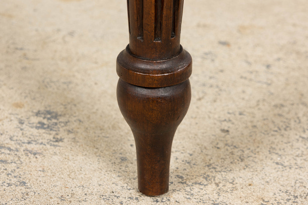 Set of Eight 19th Century French Napoléon III Mahogany Dining Chairs