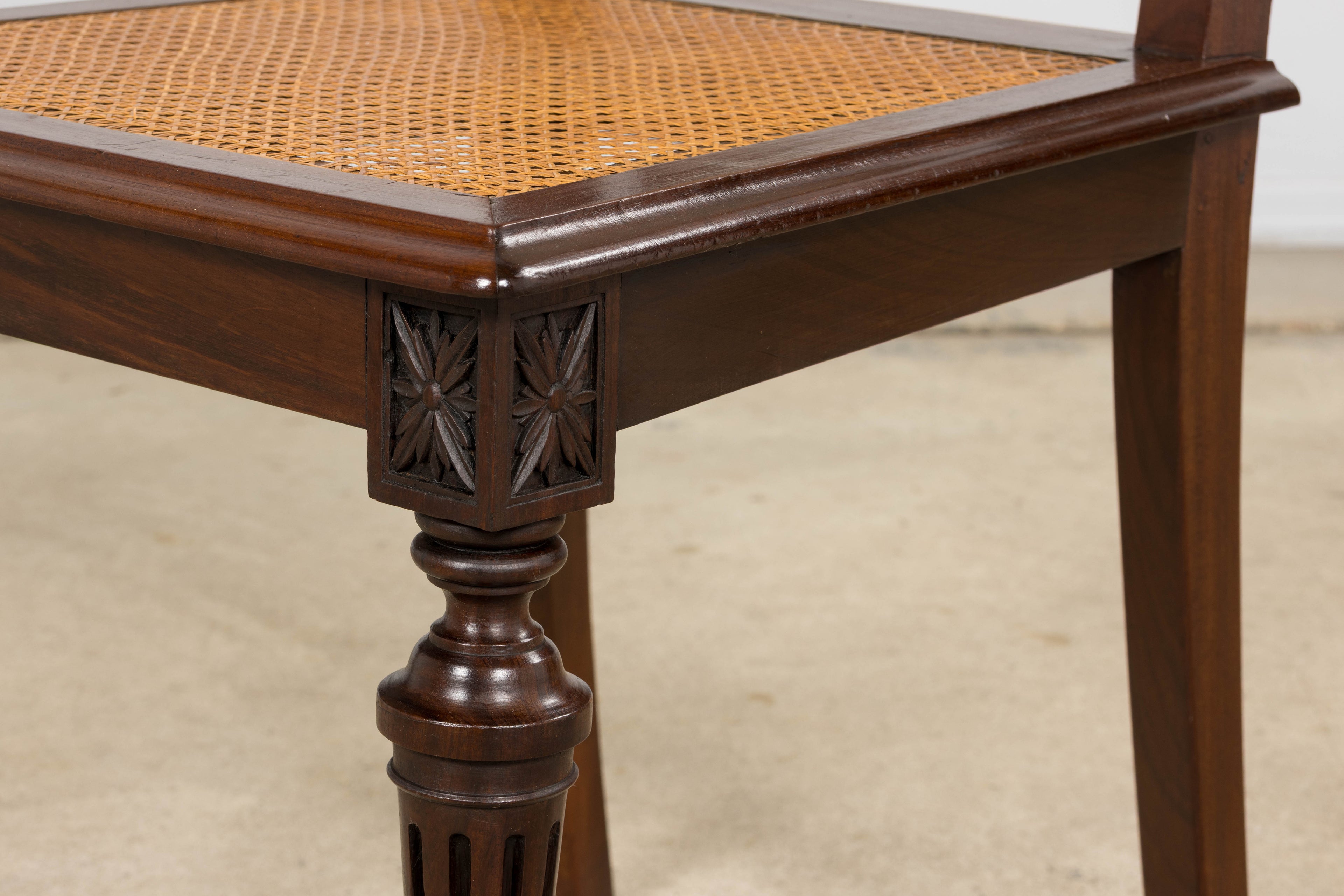 Set of Eight 19th Century French Napoléon III Mahogany Dining Chairs