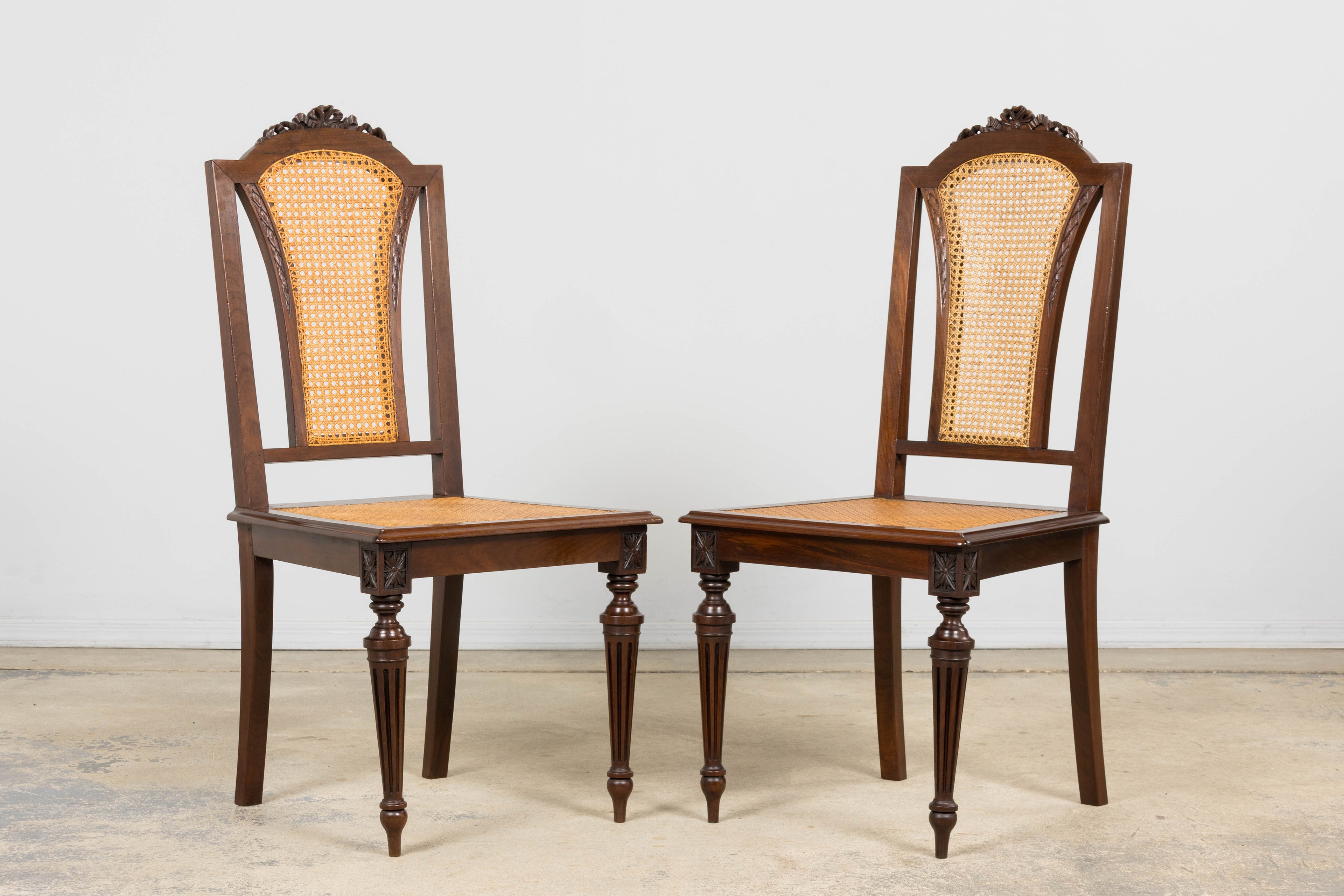 Set of Eight 19th Century French Napoléon III Mahogany Dining Chairs