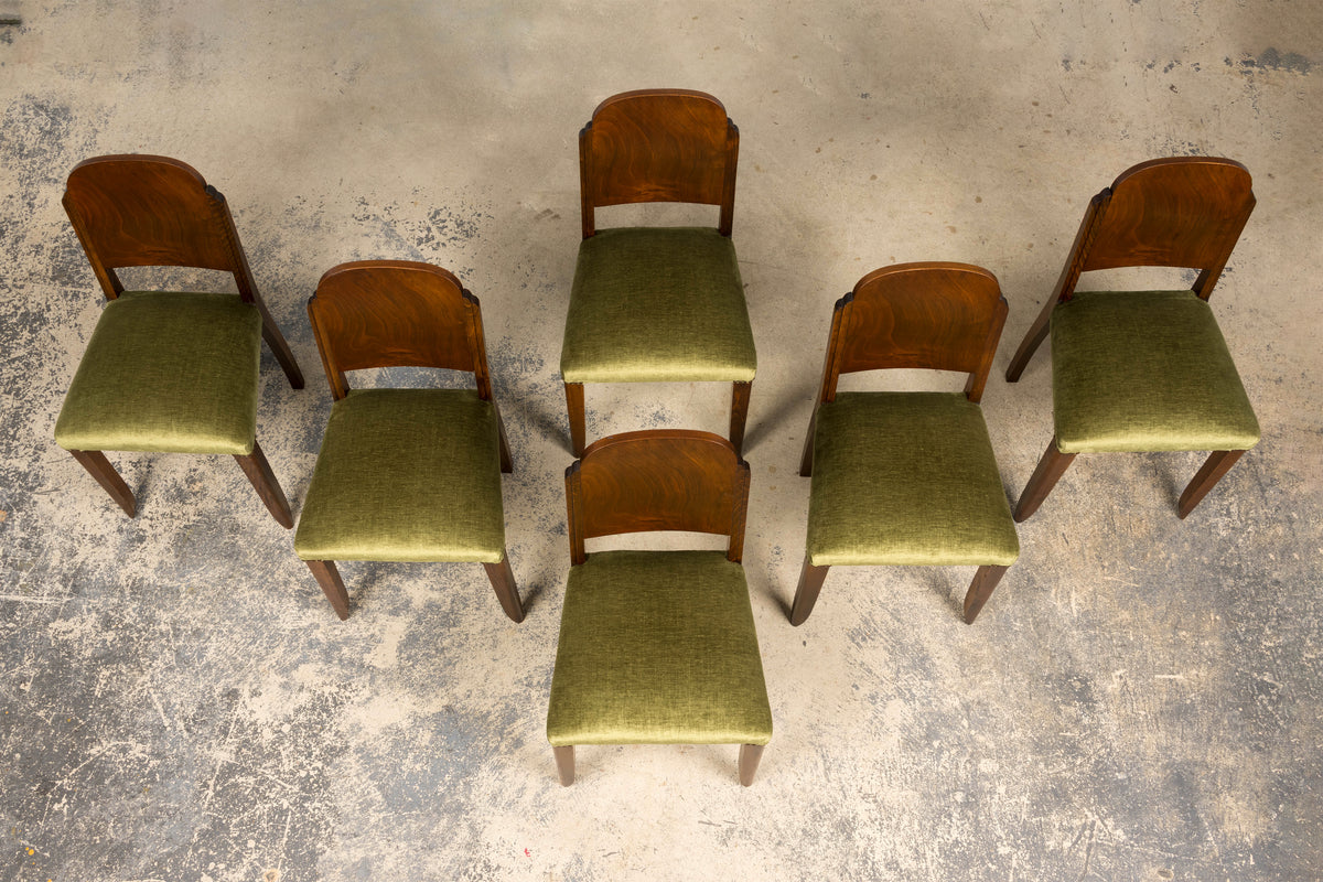 Set of 6 French Art Deco Walnut Dining Chairs in Olive Green Velvet, 1930s