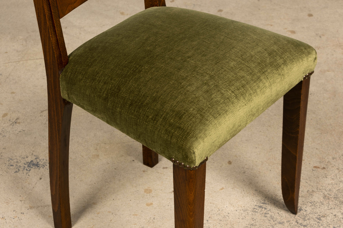 Set of 6 French Art Deco Walnut Dining Chairs in Olive Green Velvet, 1930s