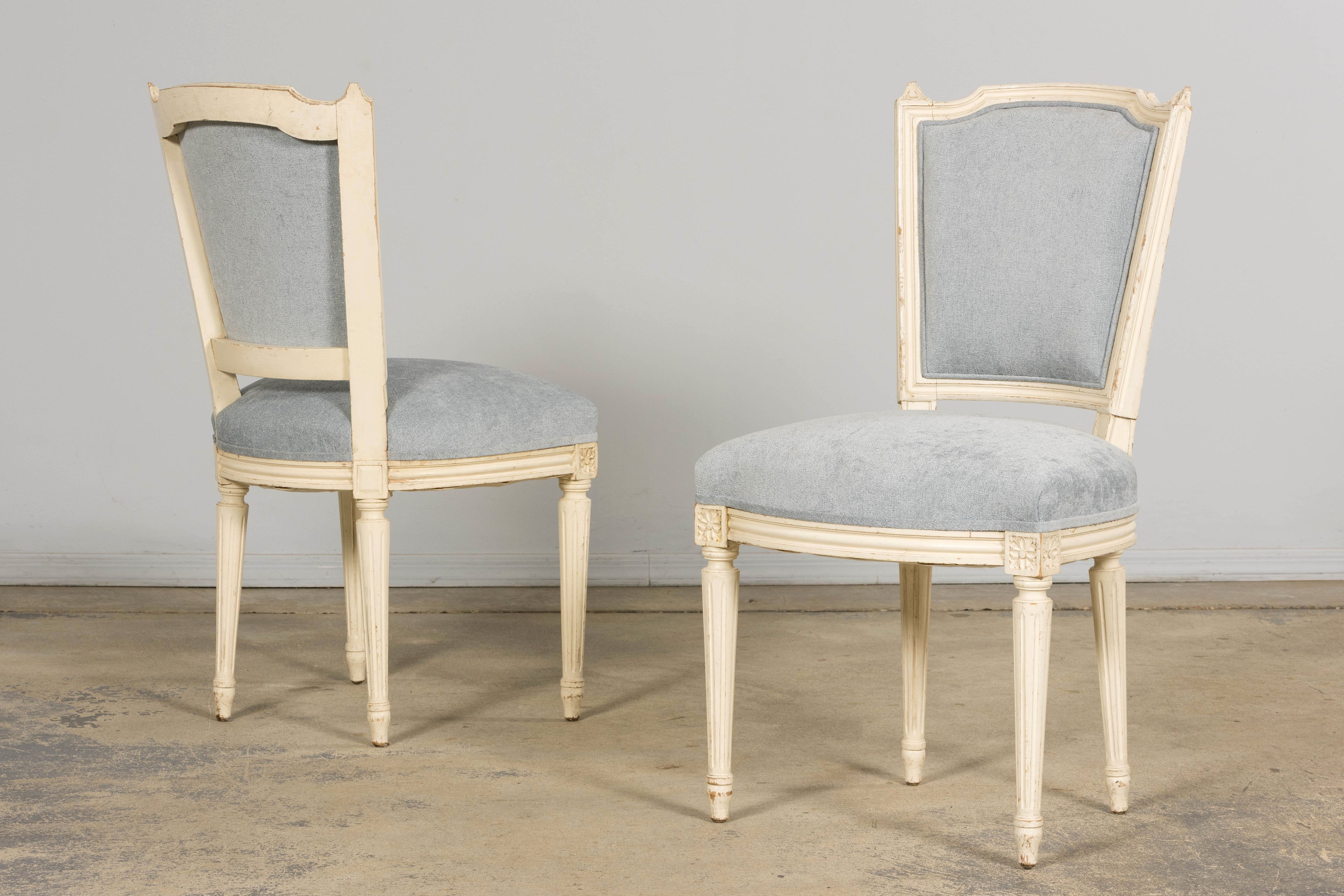 Set of 6 French Louis XVI Painted Dining Chairs in Dusty Blue, Early 20th Century