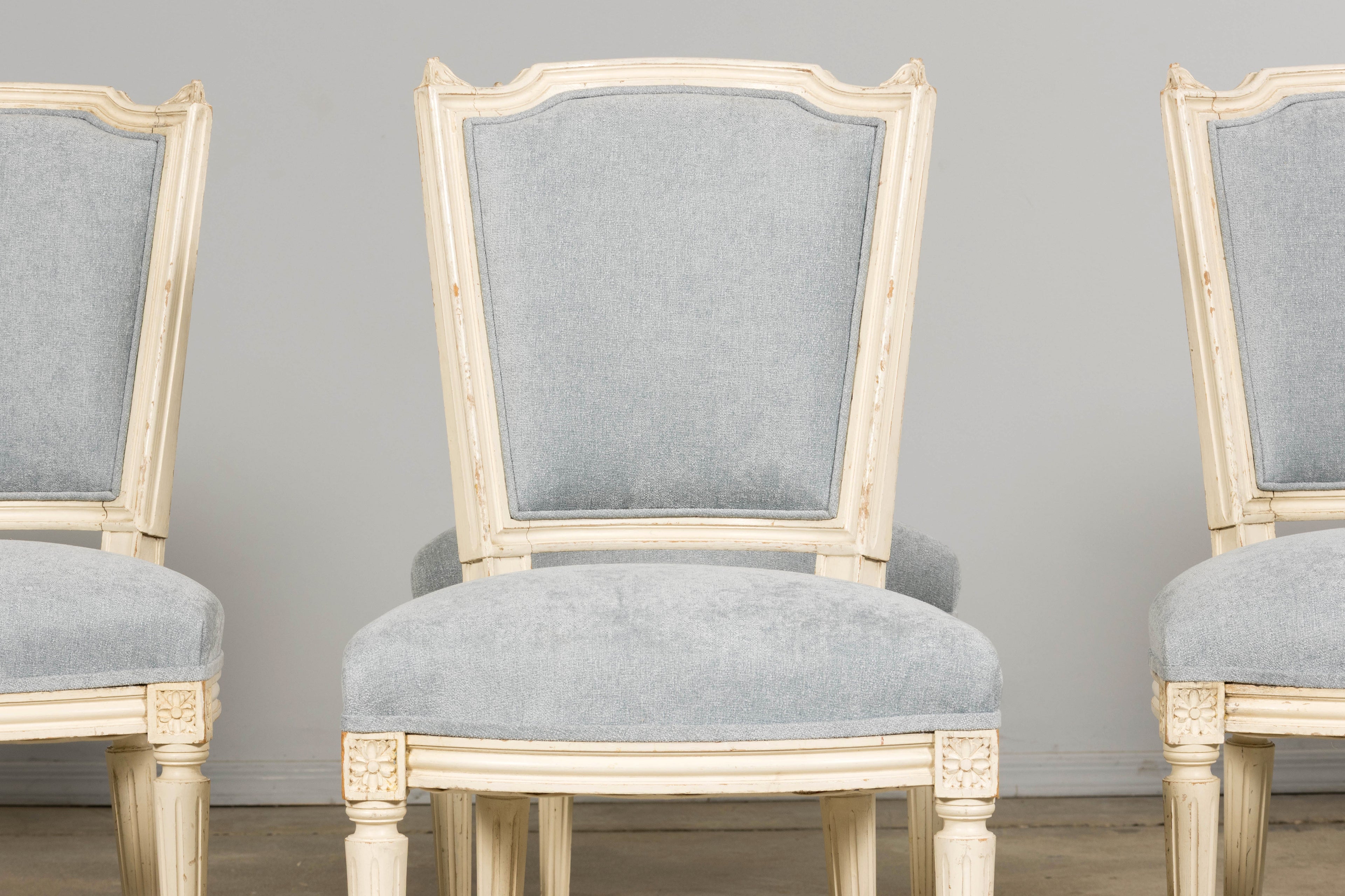Set of 6 French Louis XVI Painted Dining Chairs in Dusty Blue, Early 20th Century