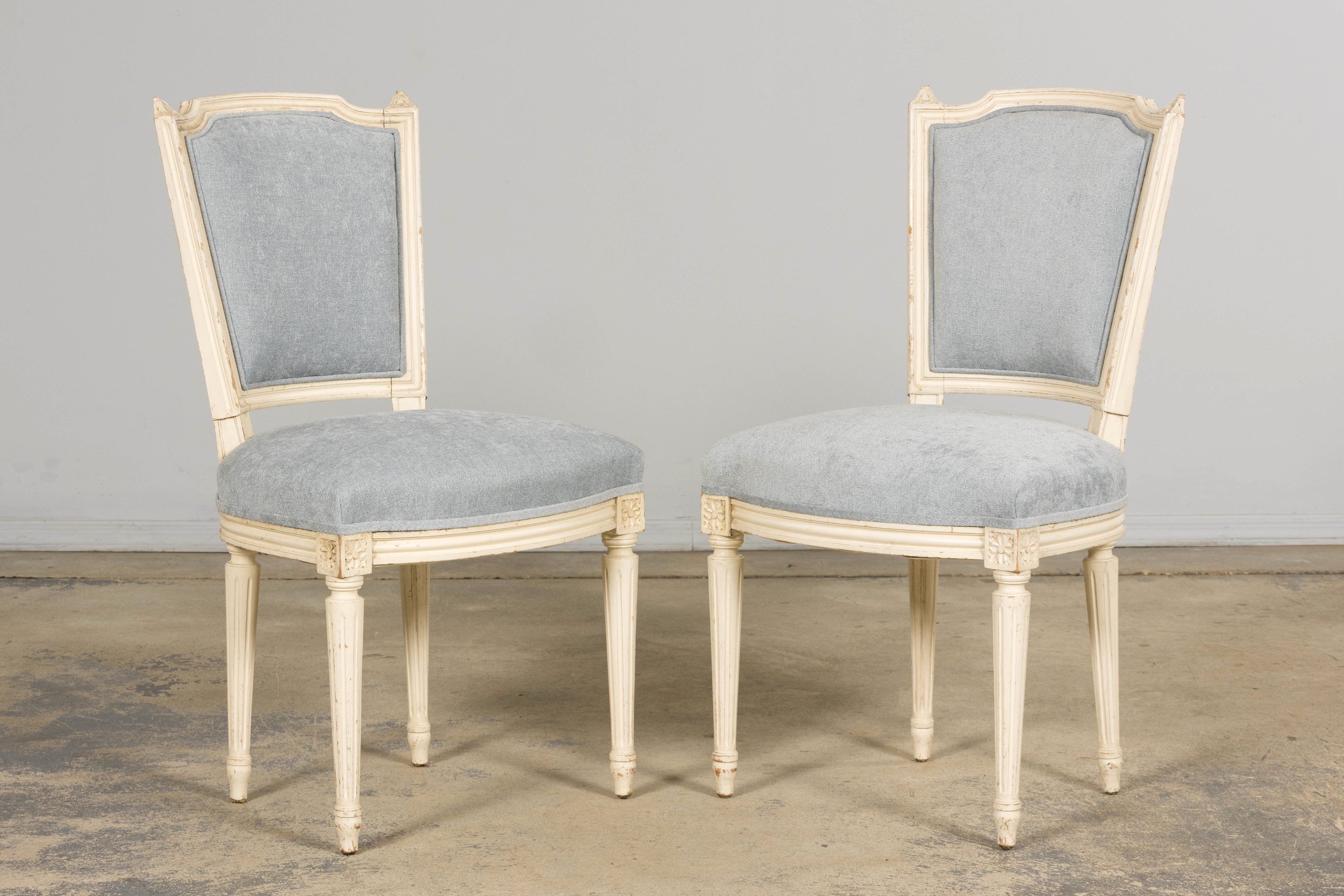 Set of 6 French Louis XVI Painted Dining Chairs in Dusty Blue, Early 20th Century