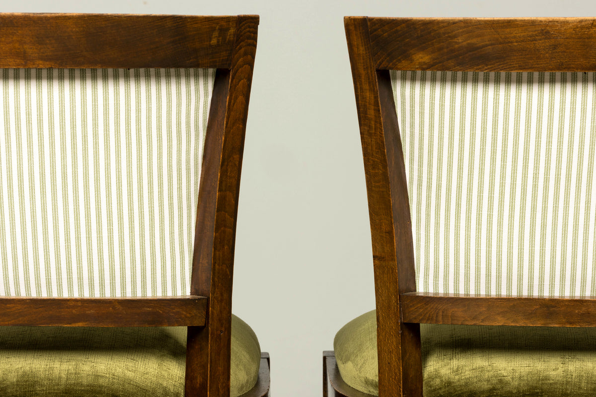 Set of 8 1930s French Art Deco Maple Dining Chairs in Olive Green Velvet