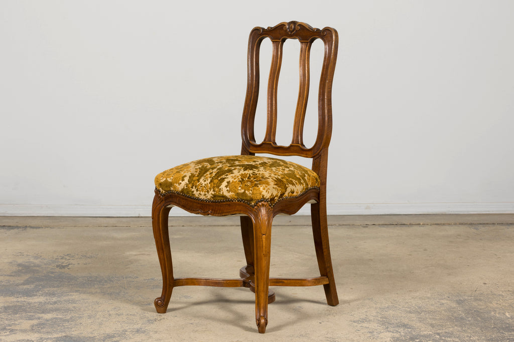 Set of 8 Early 20th Century French Louis XV Style Walnut Dining Chairs