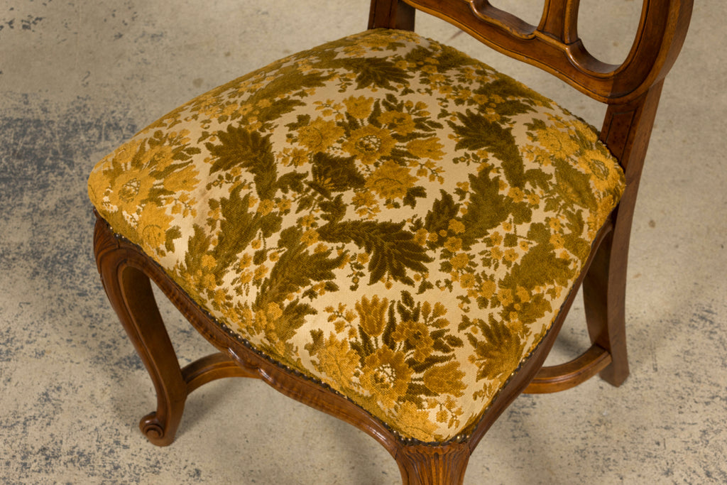Set of 8 Early 20th Century French Louis XV Style Walnut Dining Chairs