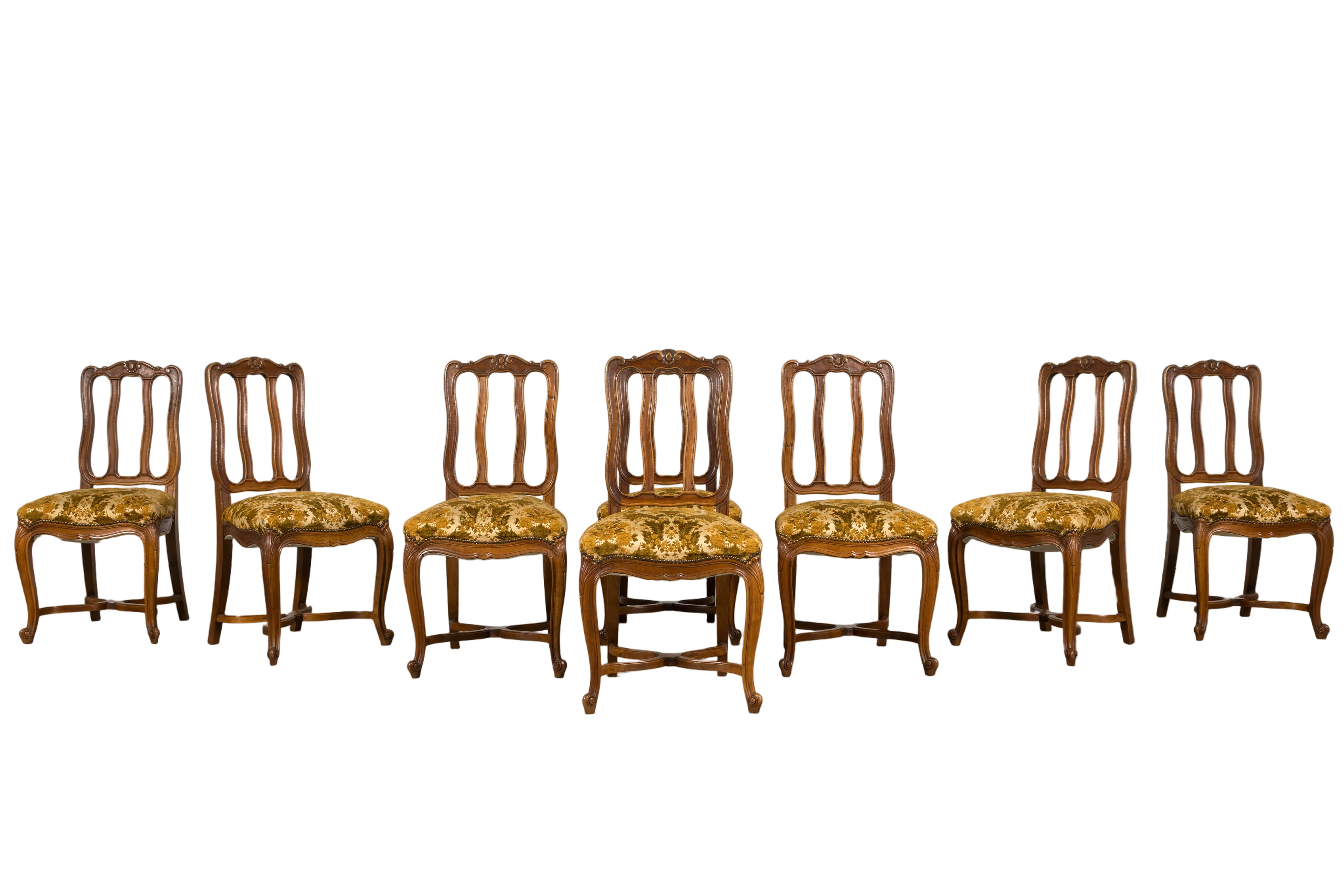 Set of 8 Early 20th Century French Louis XV Style Walnut Dining Chairs