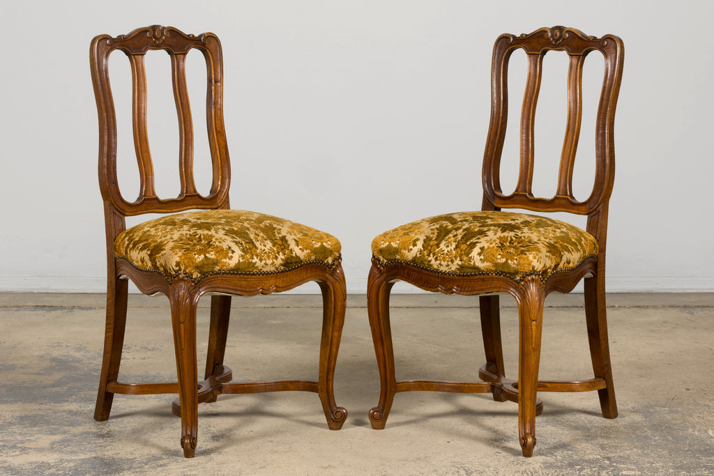 Set of 8 Early 20th Century French Louis XV Style Walnut Dining Chairs