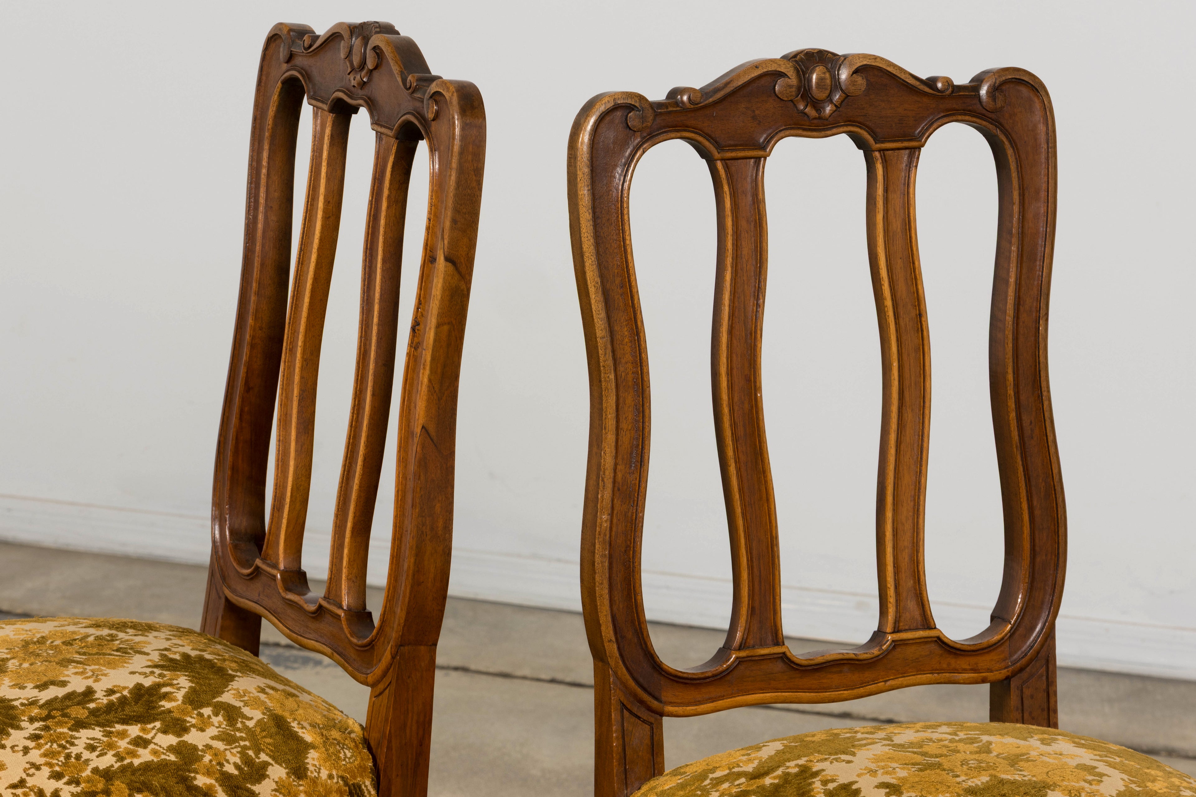 Set of 8 Early 20th Century French Louis XV Style Walnut Dining Chairs