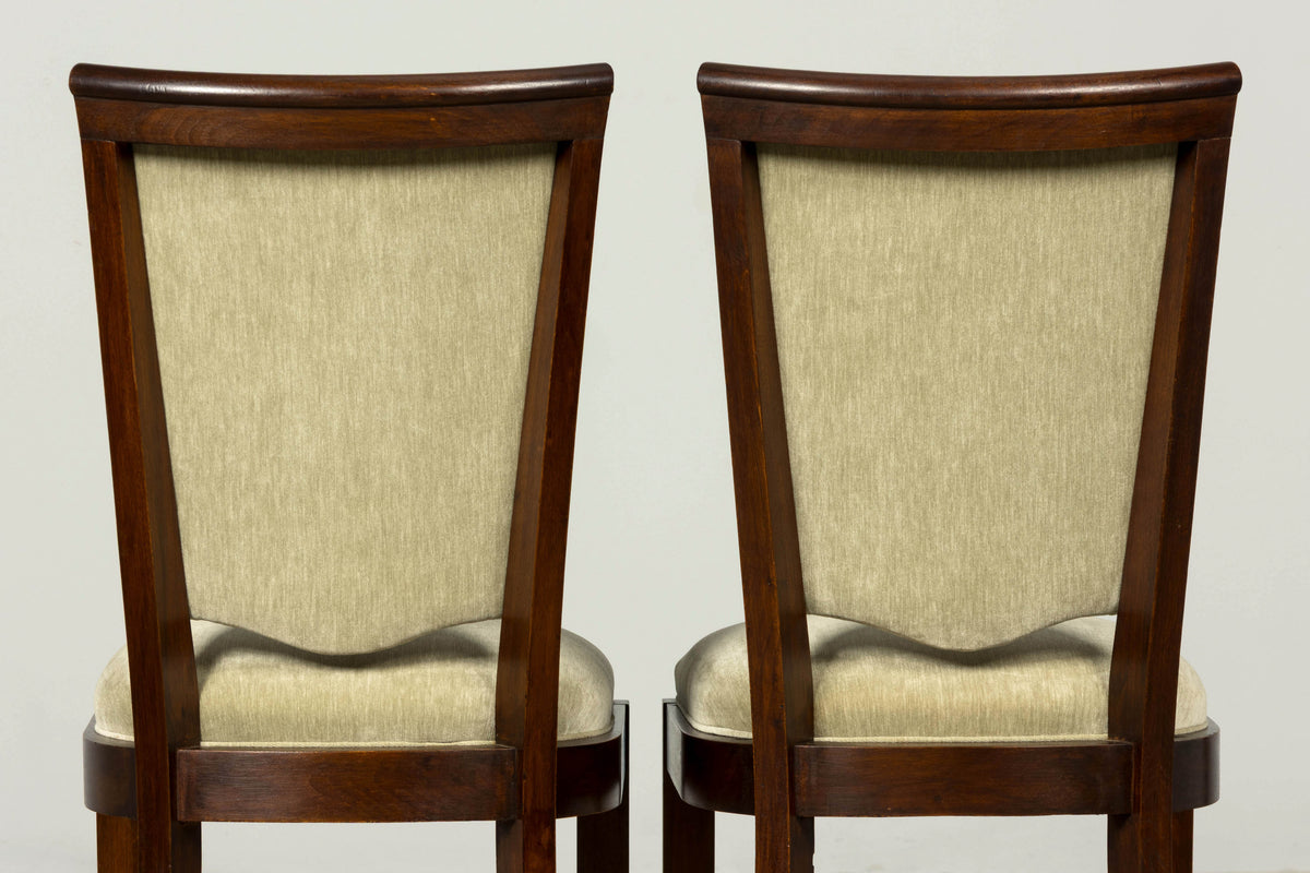 Set of 8 French Art Deco Walnut Dining Chairs in Sprout Green Velvet, 1930s