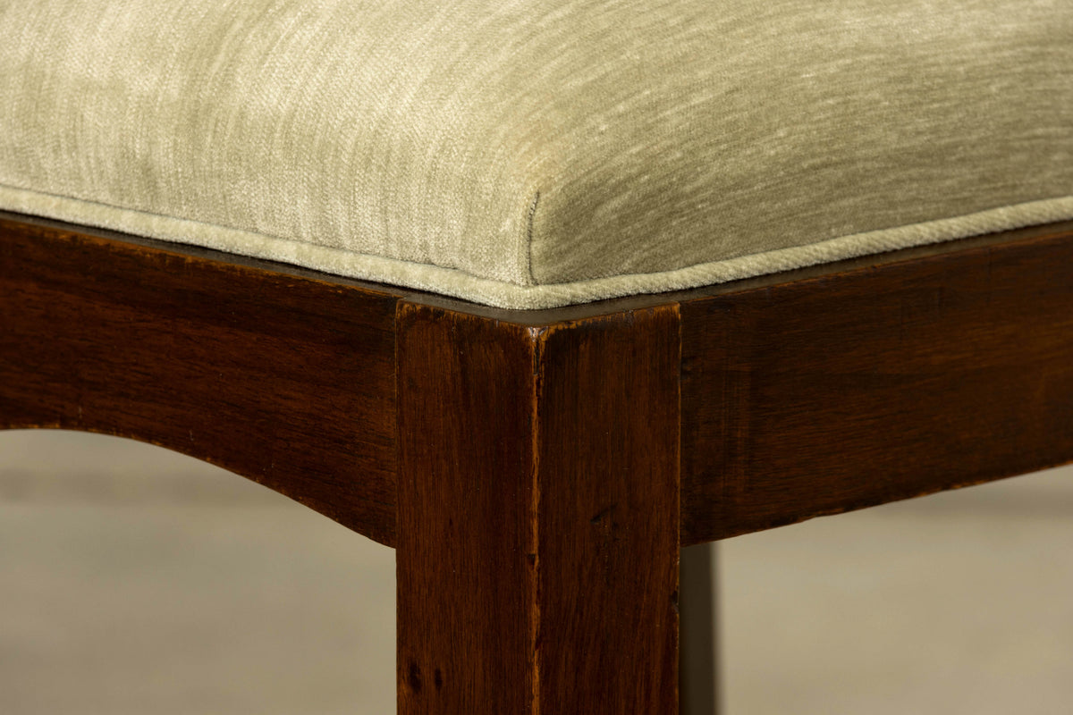 Set of 8 French Art Deco Walnut Dining Chairs in Sprout Green Velvet, 1930s