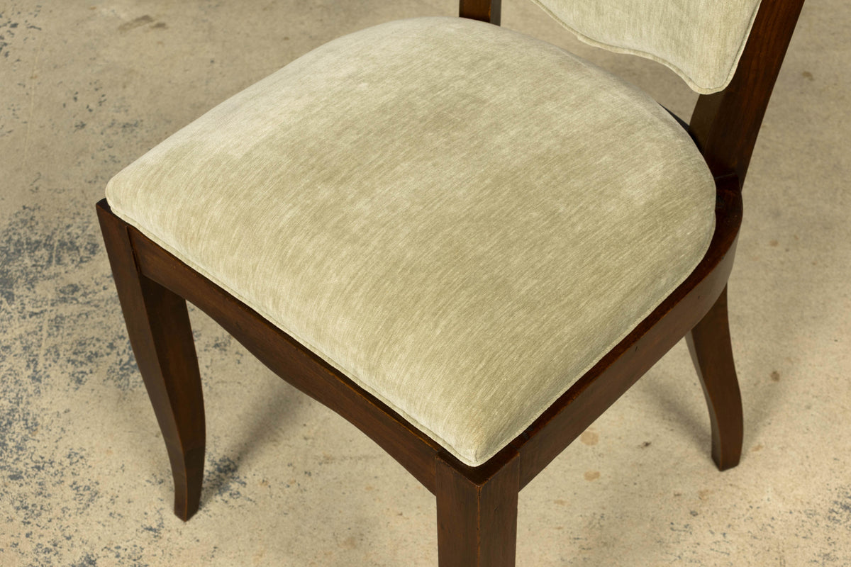 Set of 8 French Art Deco Walnut Dining Chairs in Sprout Green Velvet, 1930s
