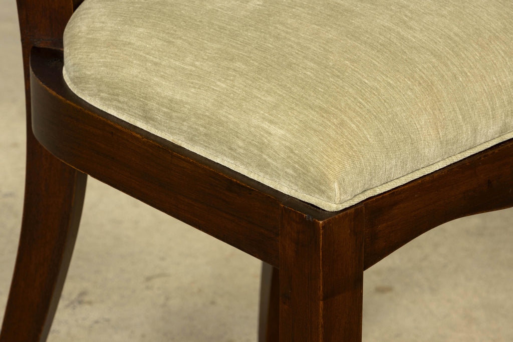 Set of 8 French Art Deco Walnut Dining Chairs in Sprout Green Velvet, 1930s
