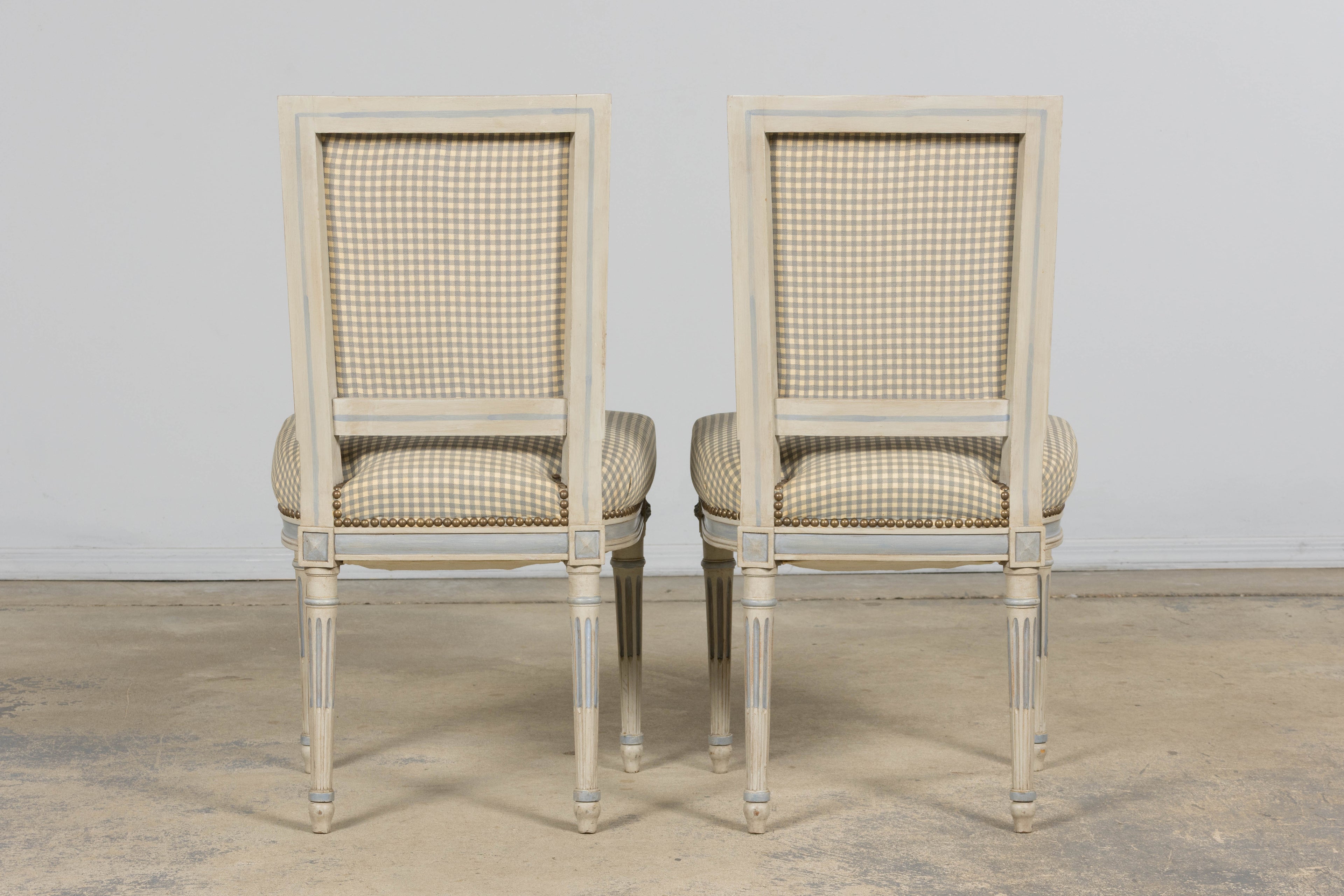 Set of Eight Early 20th Century French Louis XVI Style Painted Dining Chairs with Gingham Upholstery, Paris