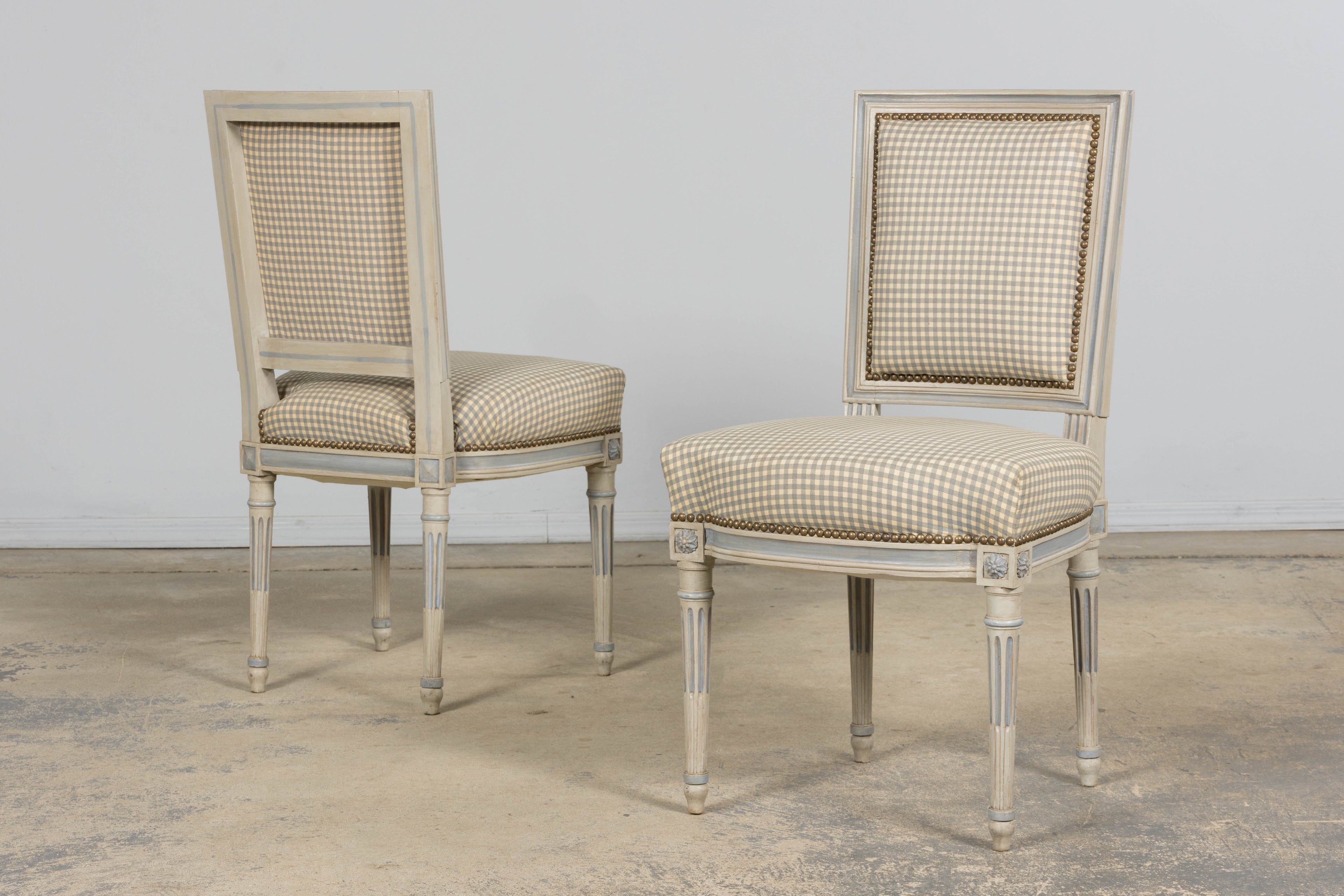 Set of Eight Early 20th Century French Louis XVI Style Painted Dining Chairs with Gingham Upholstery, Paris