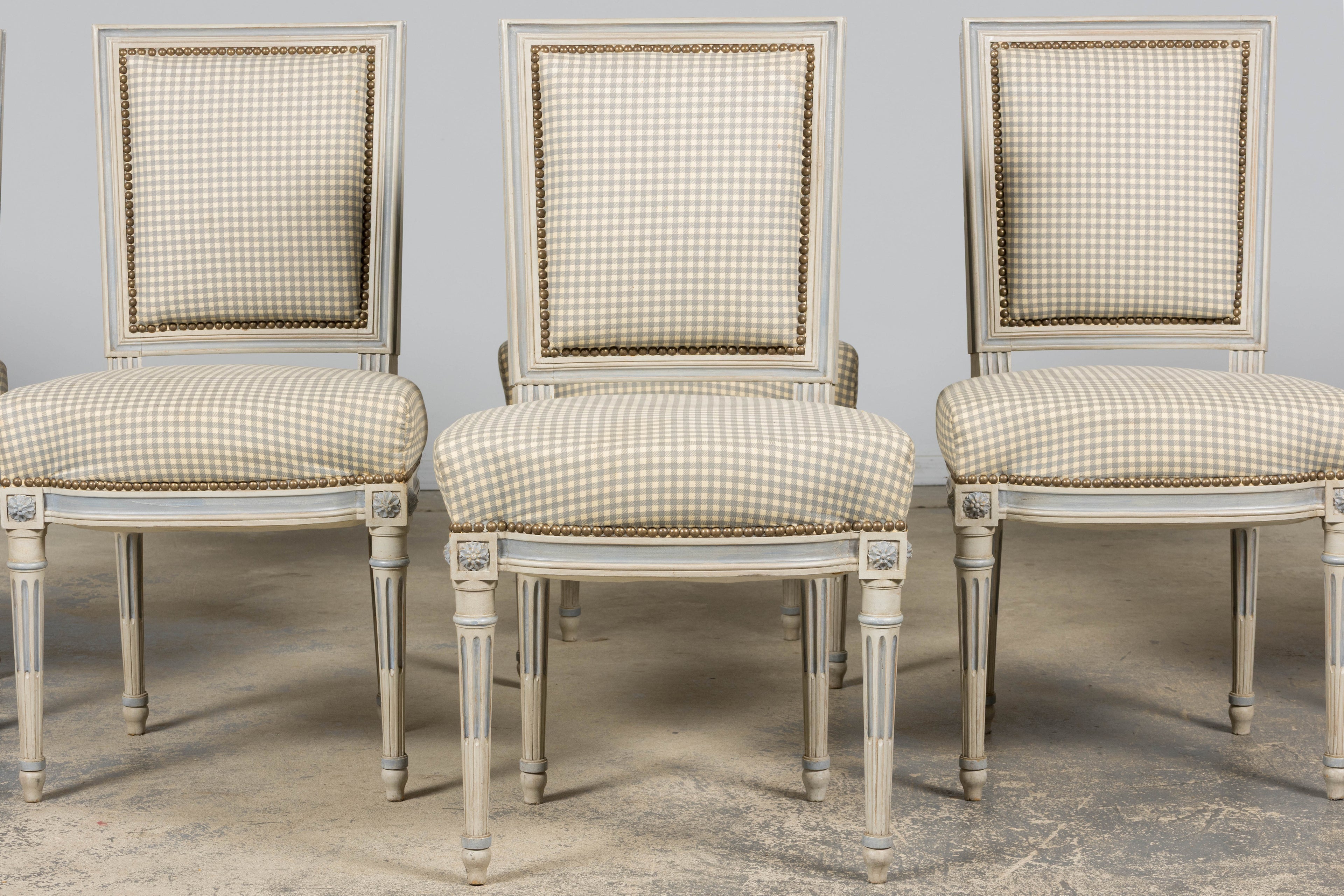Set of Eight Early 20th Century French Louis XVI Style Painted Dining Chairs with Gingham Upholstery, Paris